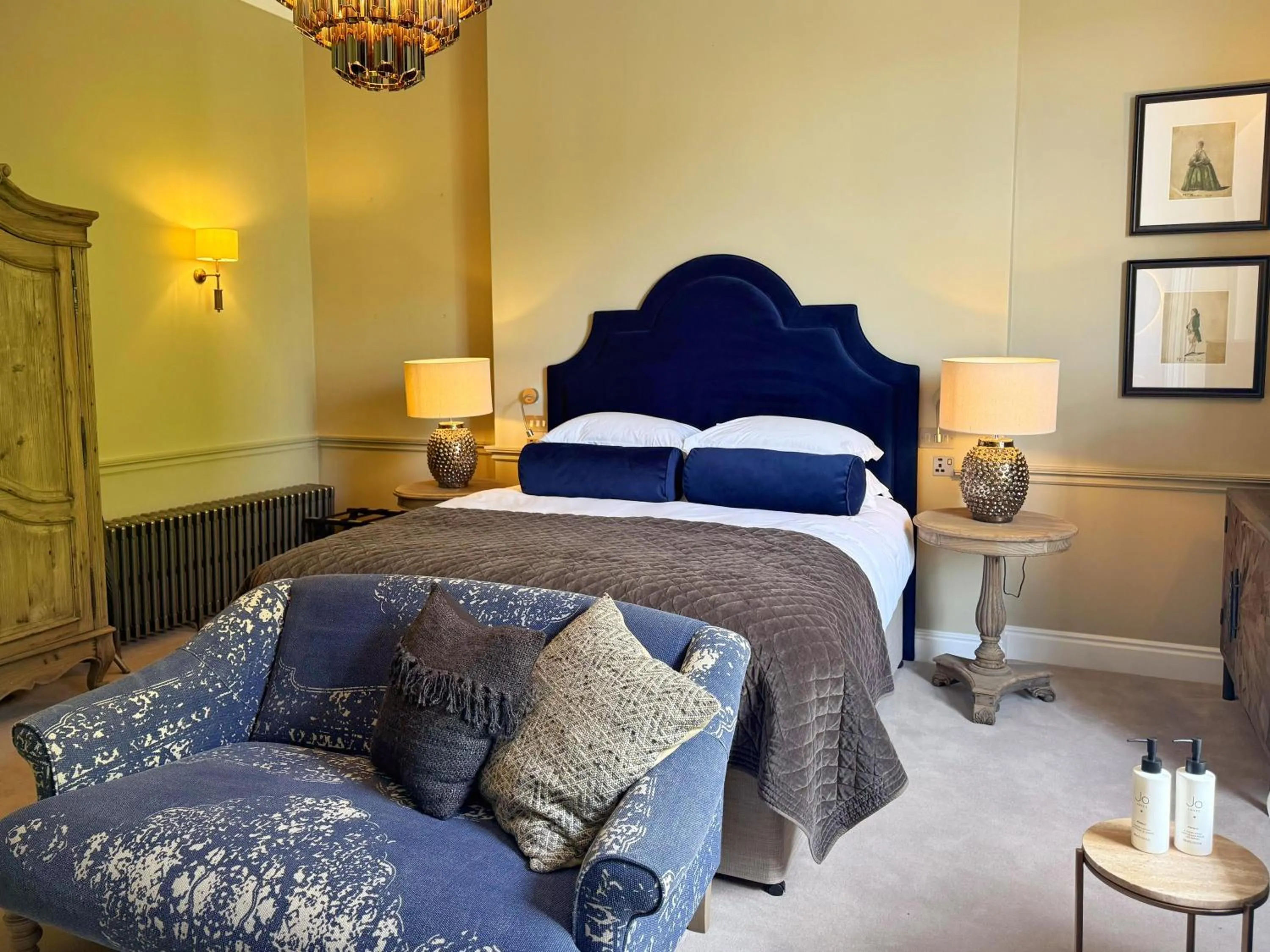 Bed in Bailiffgate Hotel