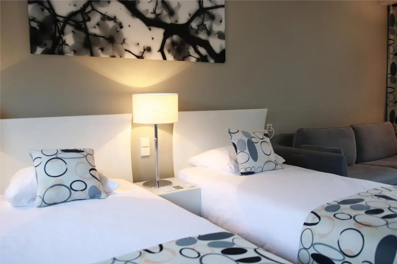 Family Room with Bath in Hotel Mitland Family Room with Bath in Hotel Mitland