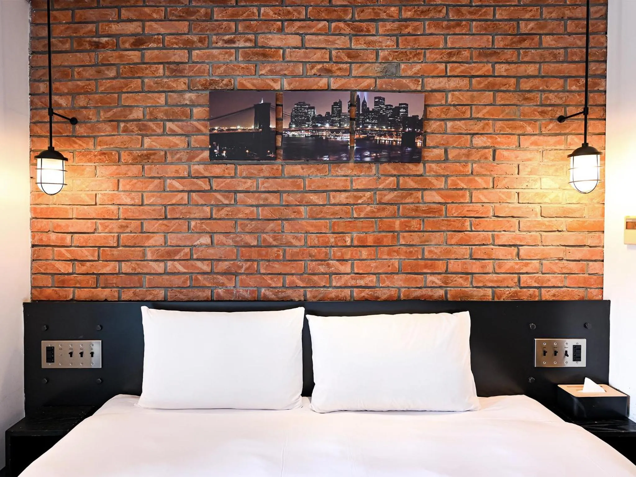 Photo of the whole room, Bed in CHECK inn Taipei Songjiang