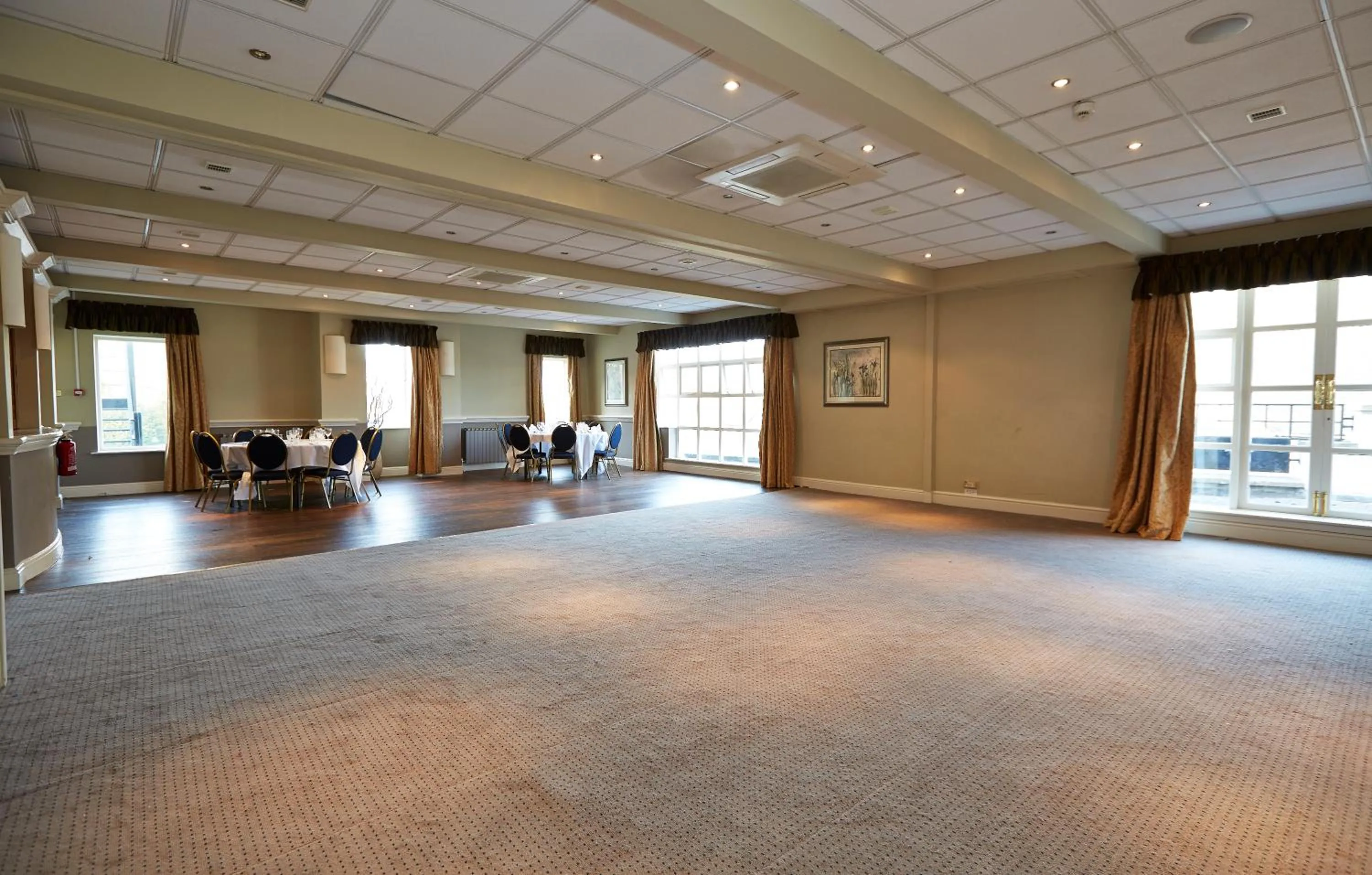 Banquet/Function facilities in Royal George Hotel by Greene King Inns