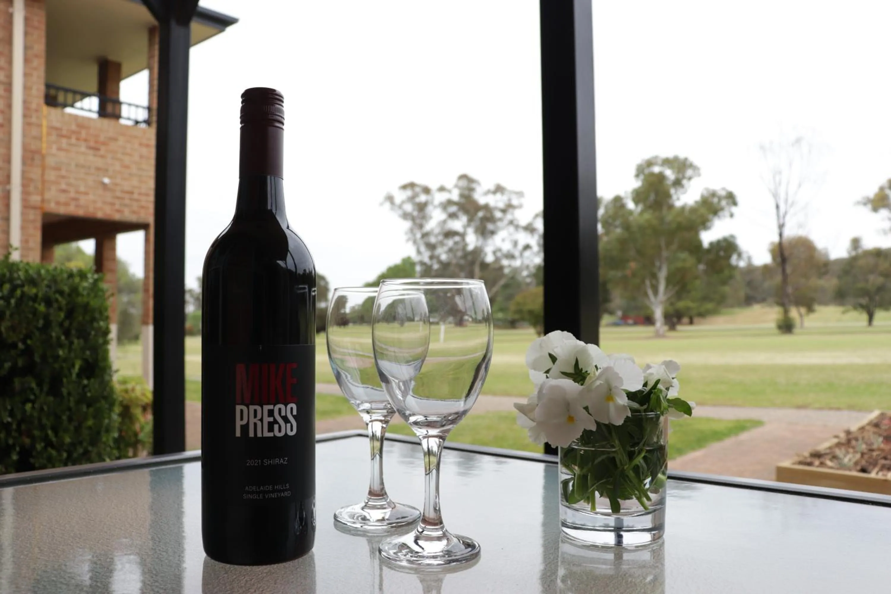 Garden view in Cootamundra Heritage Motel & Apartments