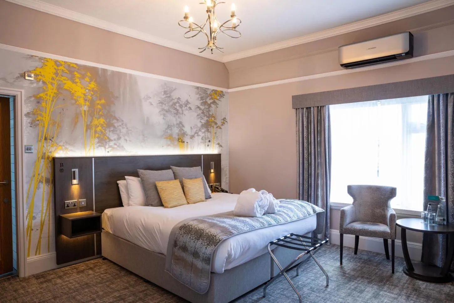 Bed in Barton Manor Hotel & Spa; BW Signature Collection