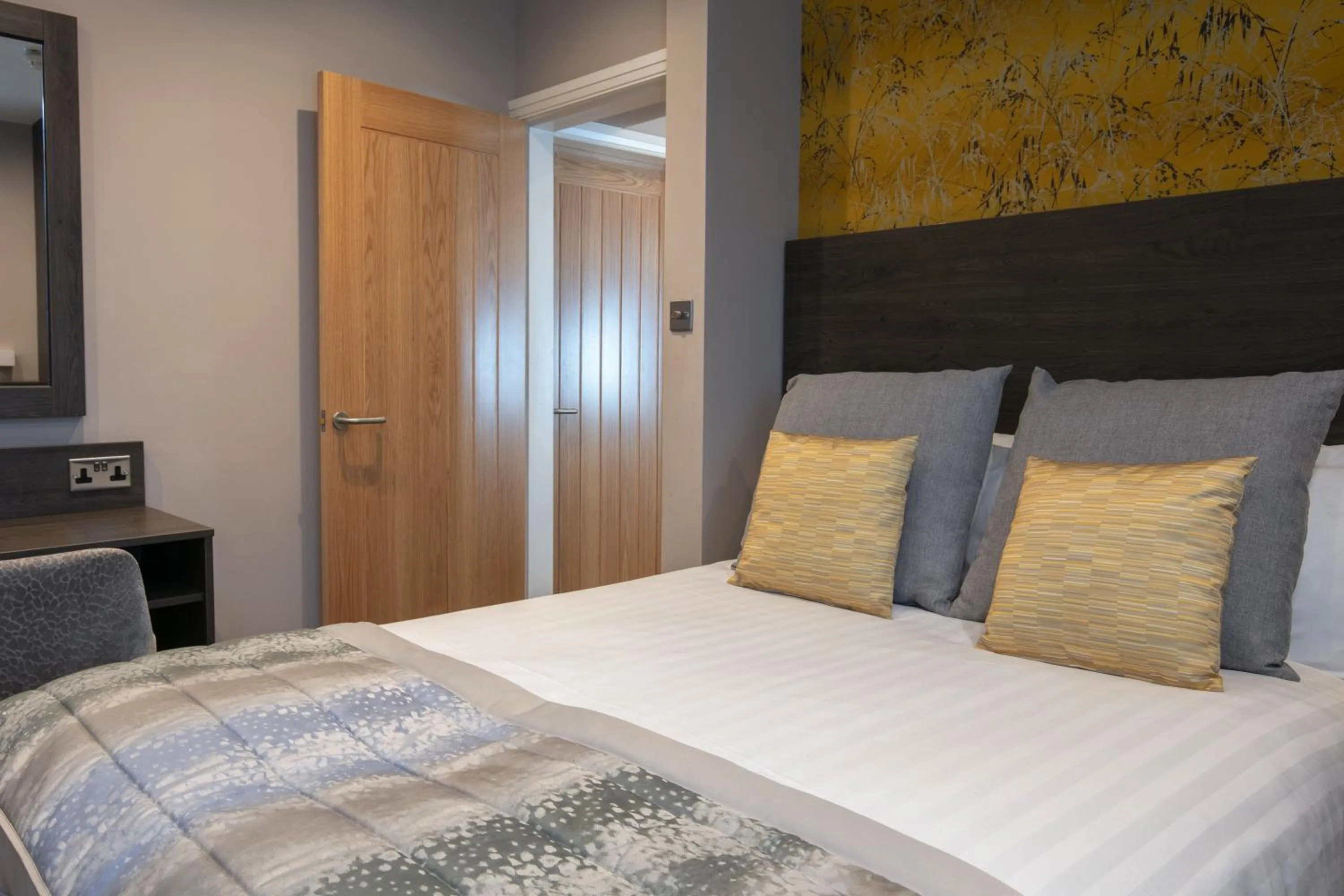 Bed in Barton Manor Hotel & Spa; BW Signature Collection