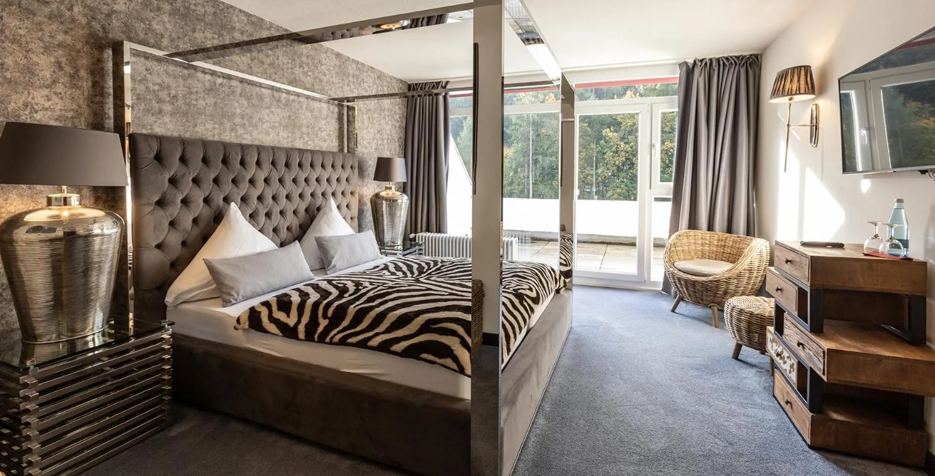 Bed in Hotel Luisenpark