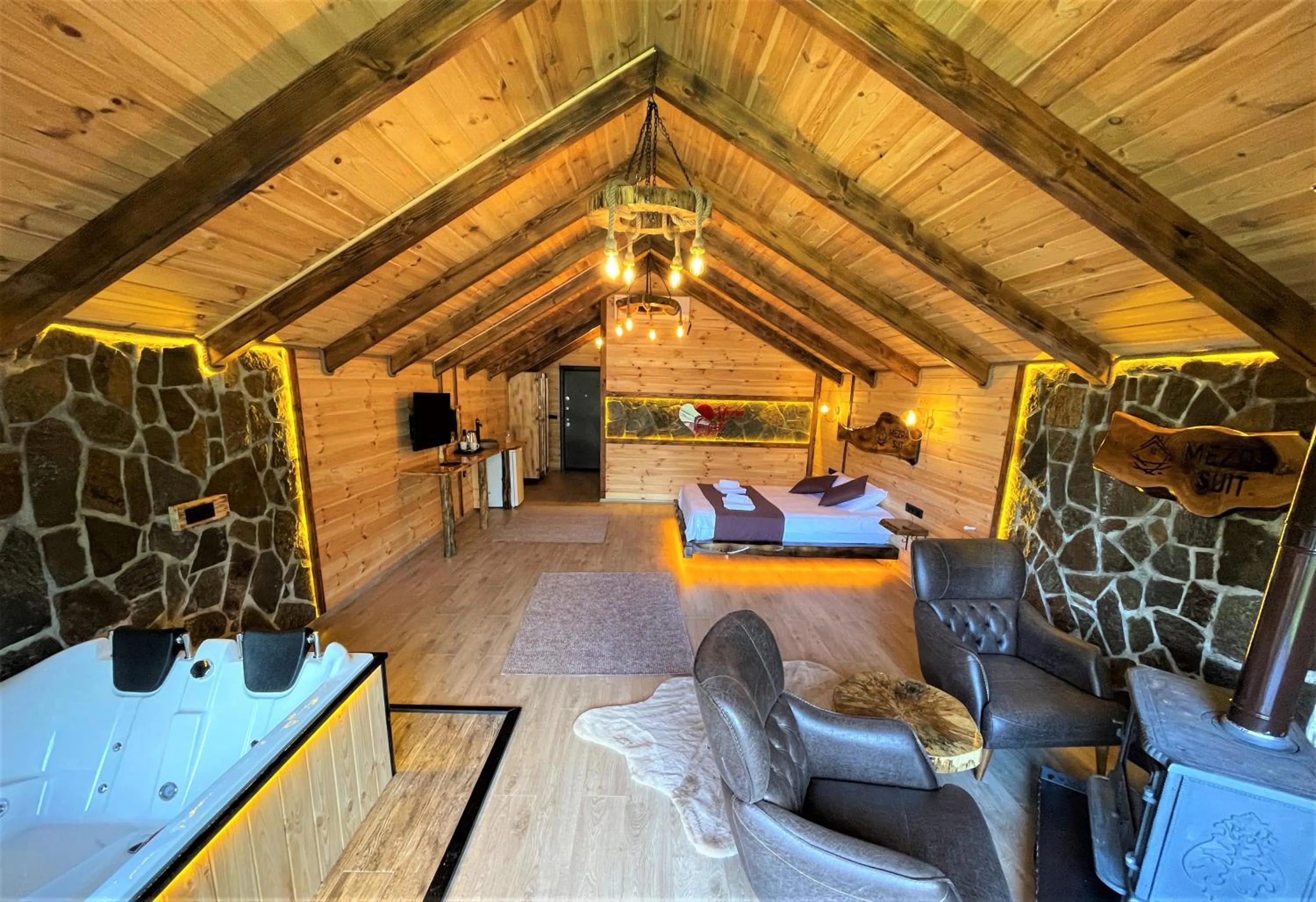 TV and multimedia in Mezrasuit Bungalov