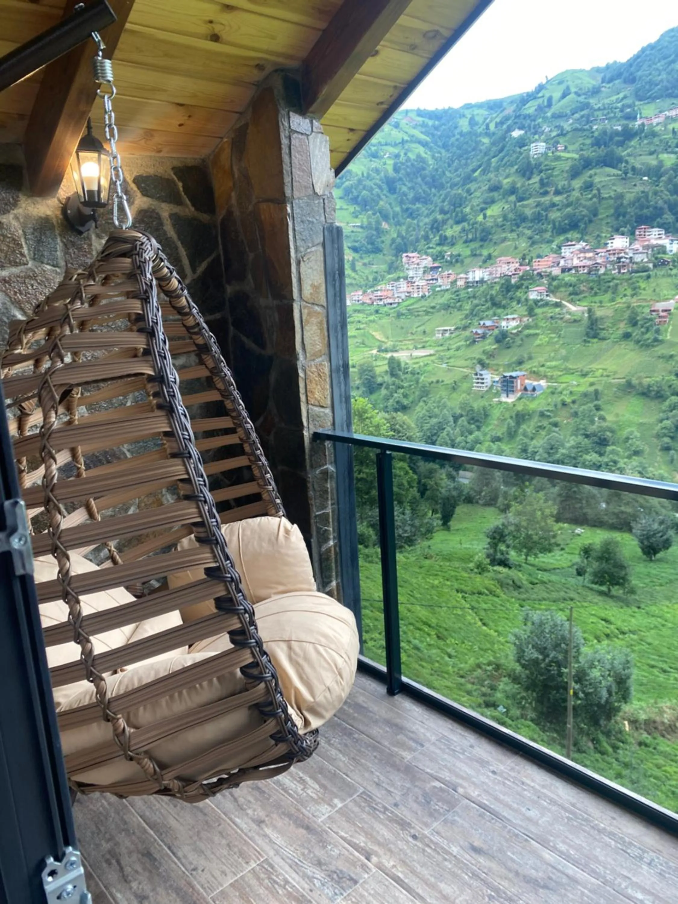 Day in Mezrasuit Bungalov