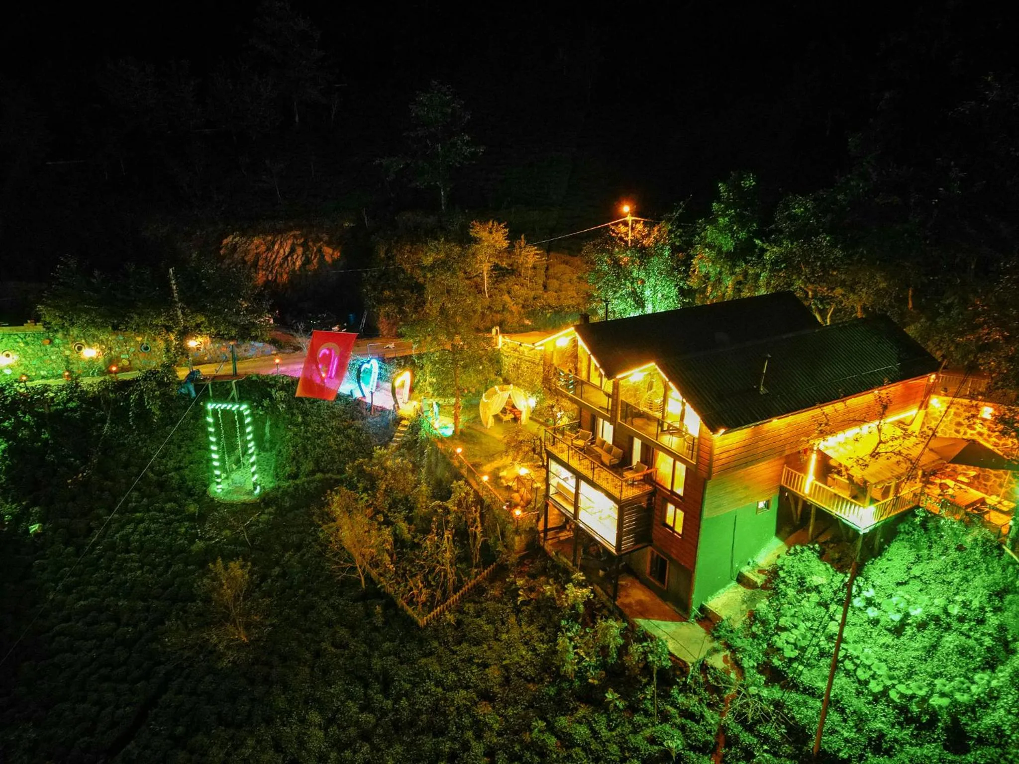 Property building in Mezrasuit Bungalov