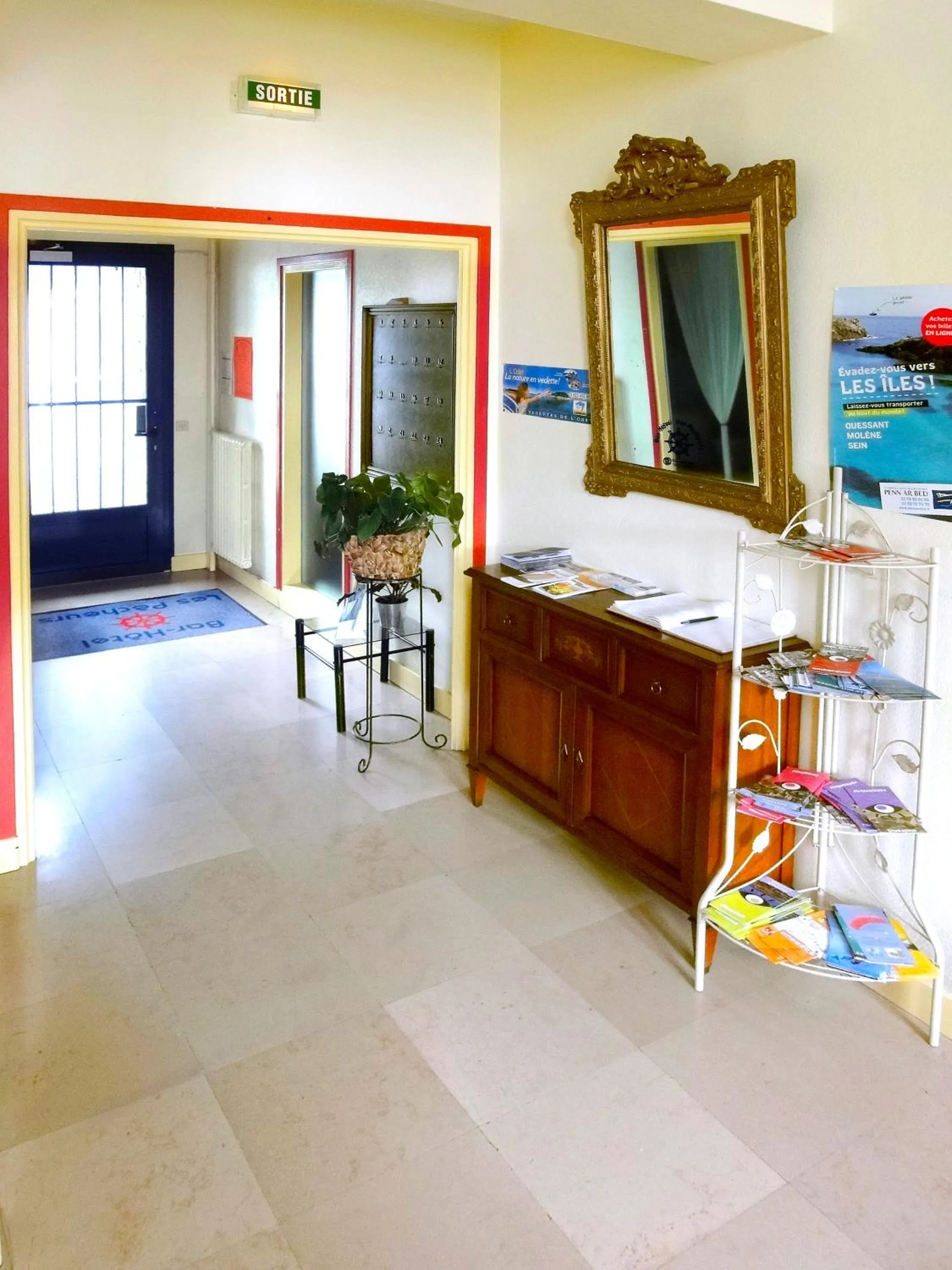 Lobby or reception in Hotel les Pecheurs