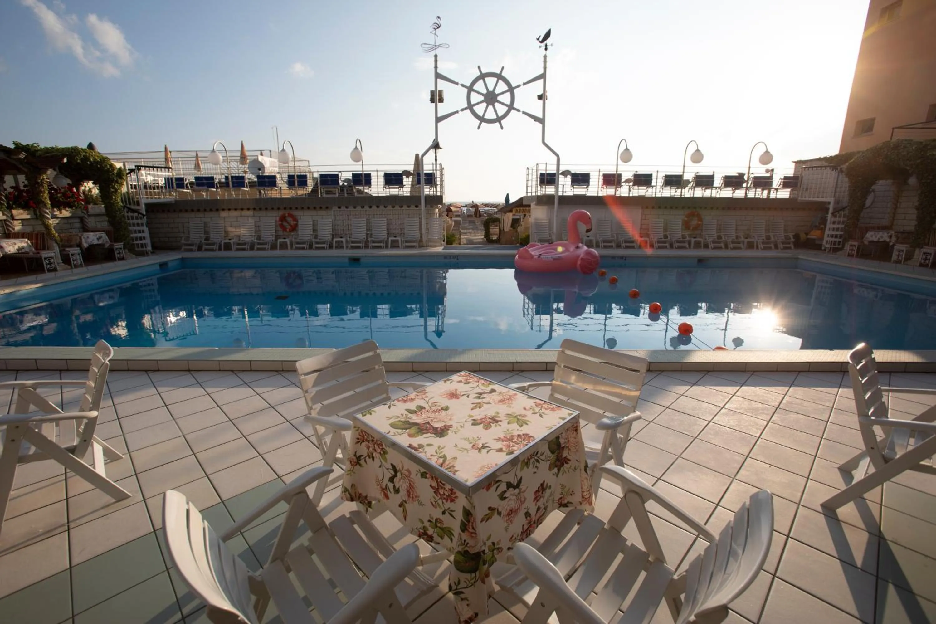 Swimming pool in Hotel Flamingo