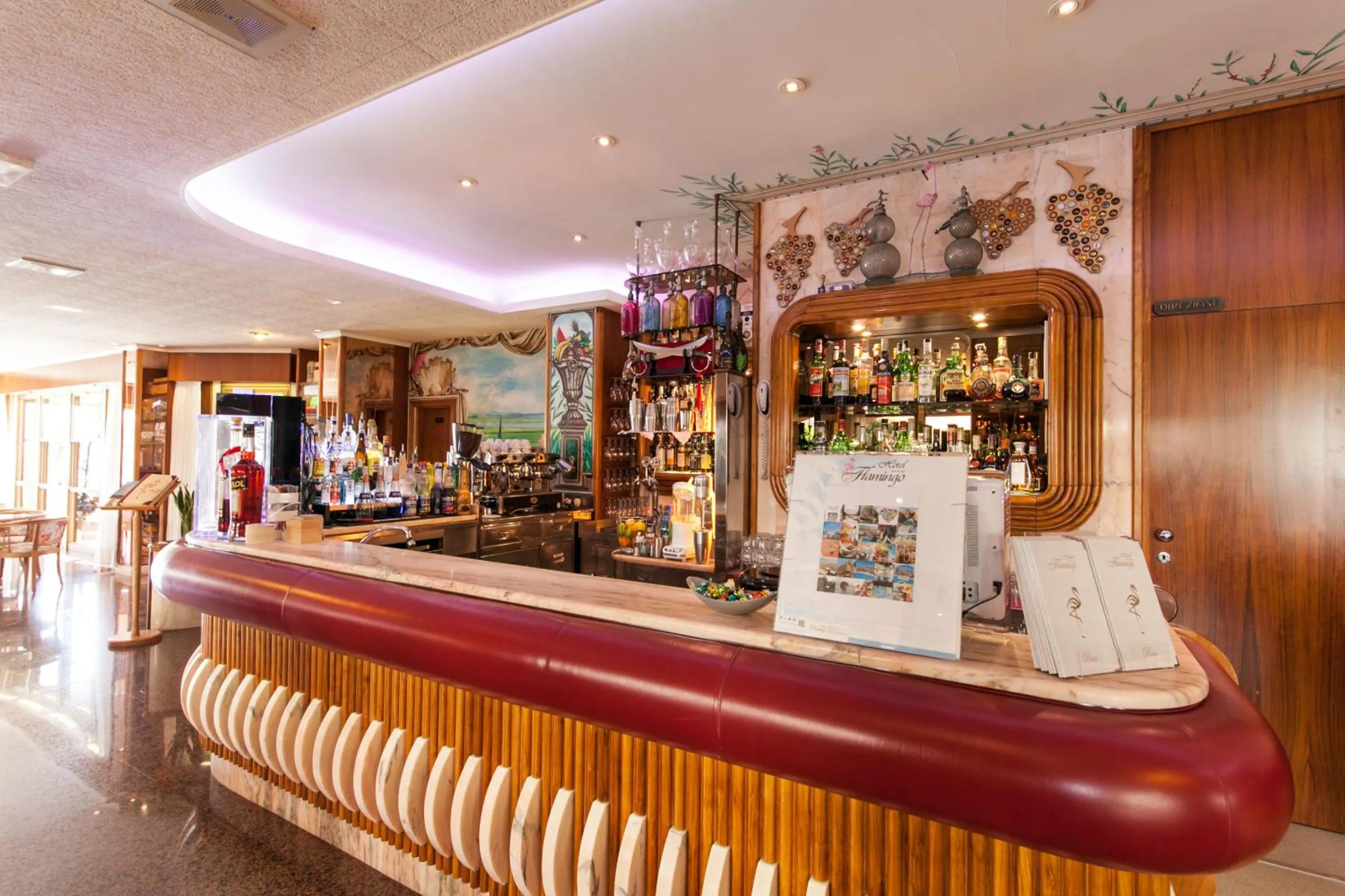 Communal lounge/ TV room in Hotel Flamingo