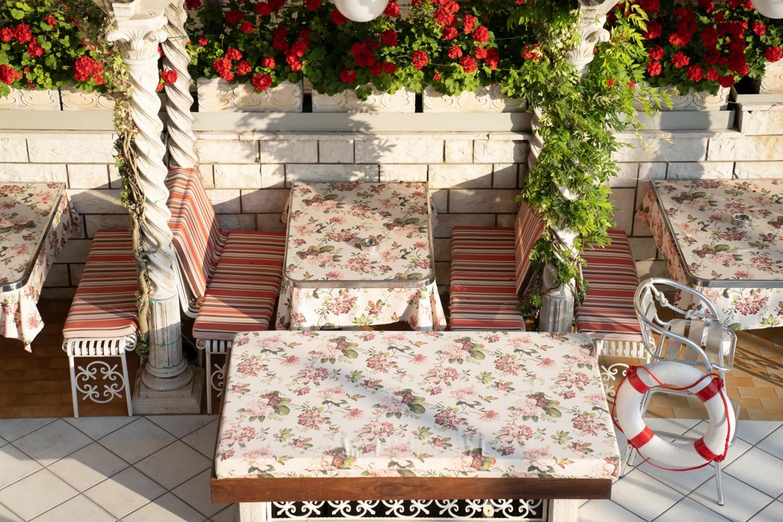 Day in Hotel Flamingo