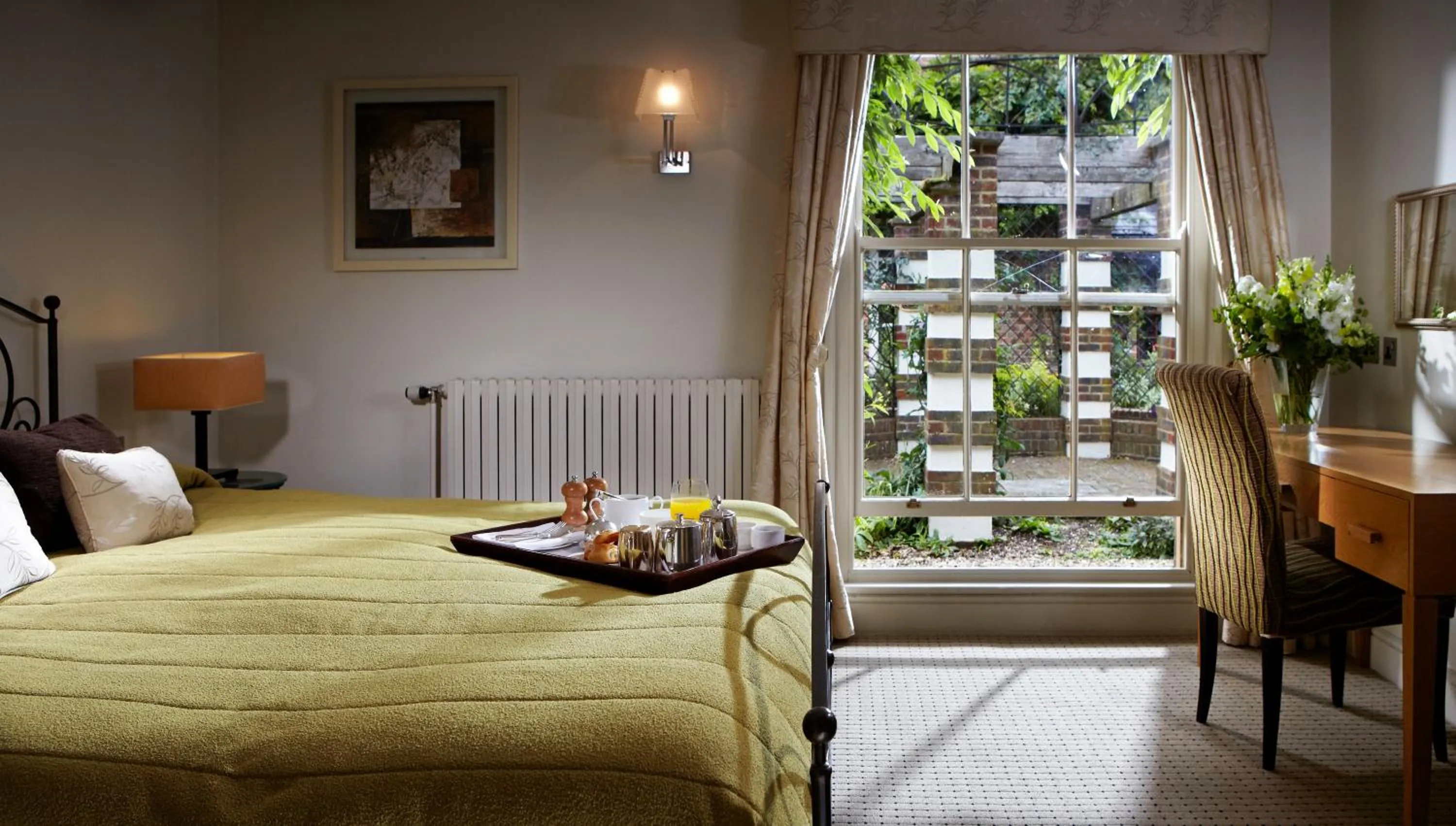 Bed in Lainston House