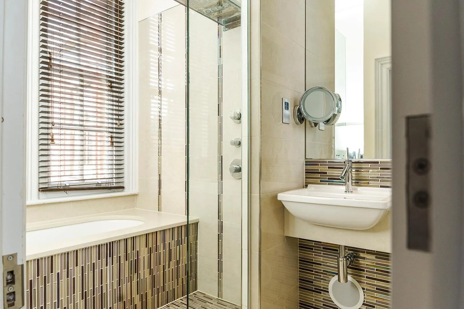 Bathroom in Lainston House