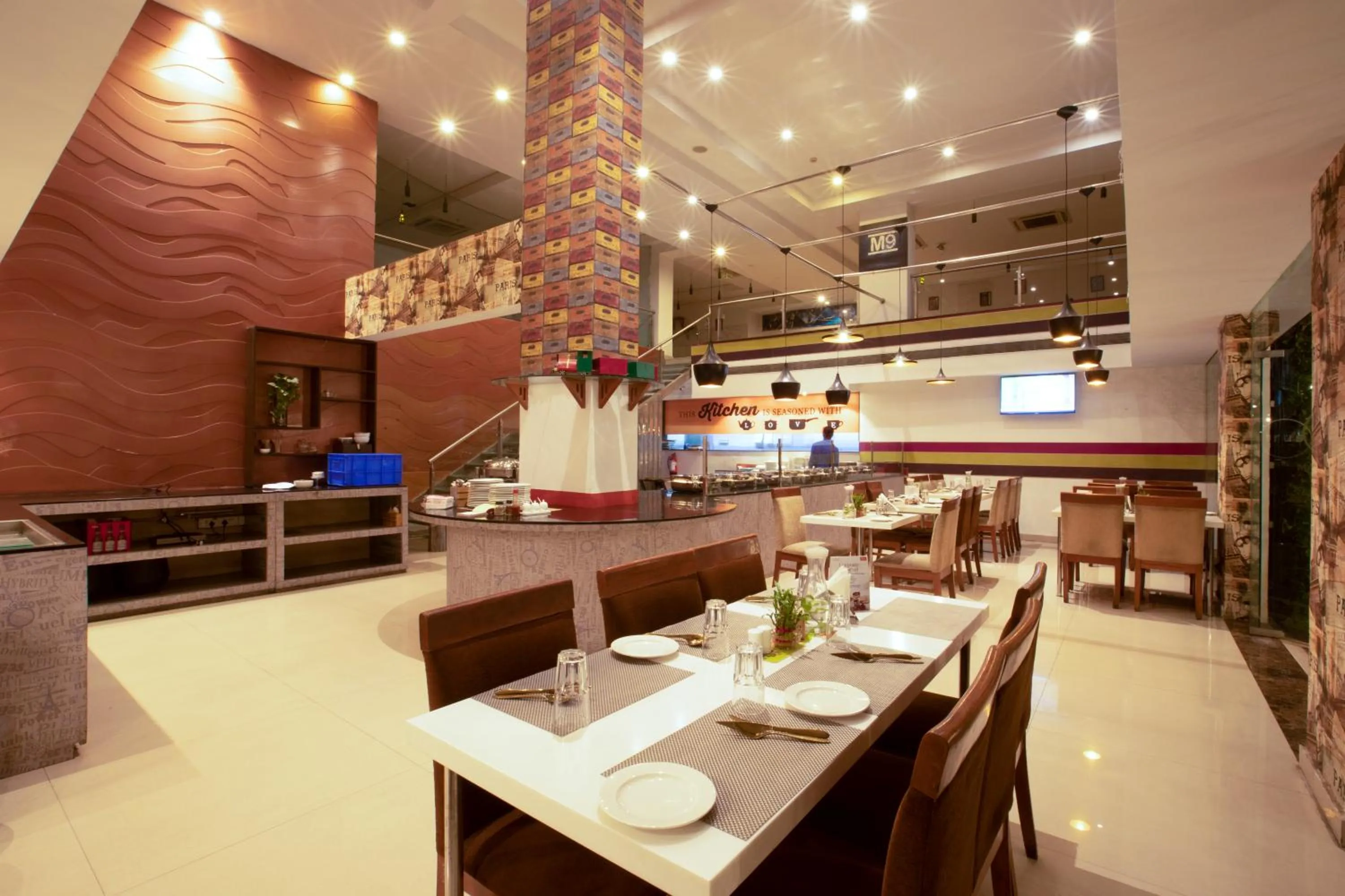 Restaurant/places to eat in The Cunningham Hotel Bangalore