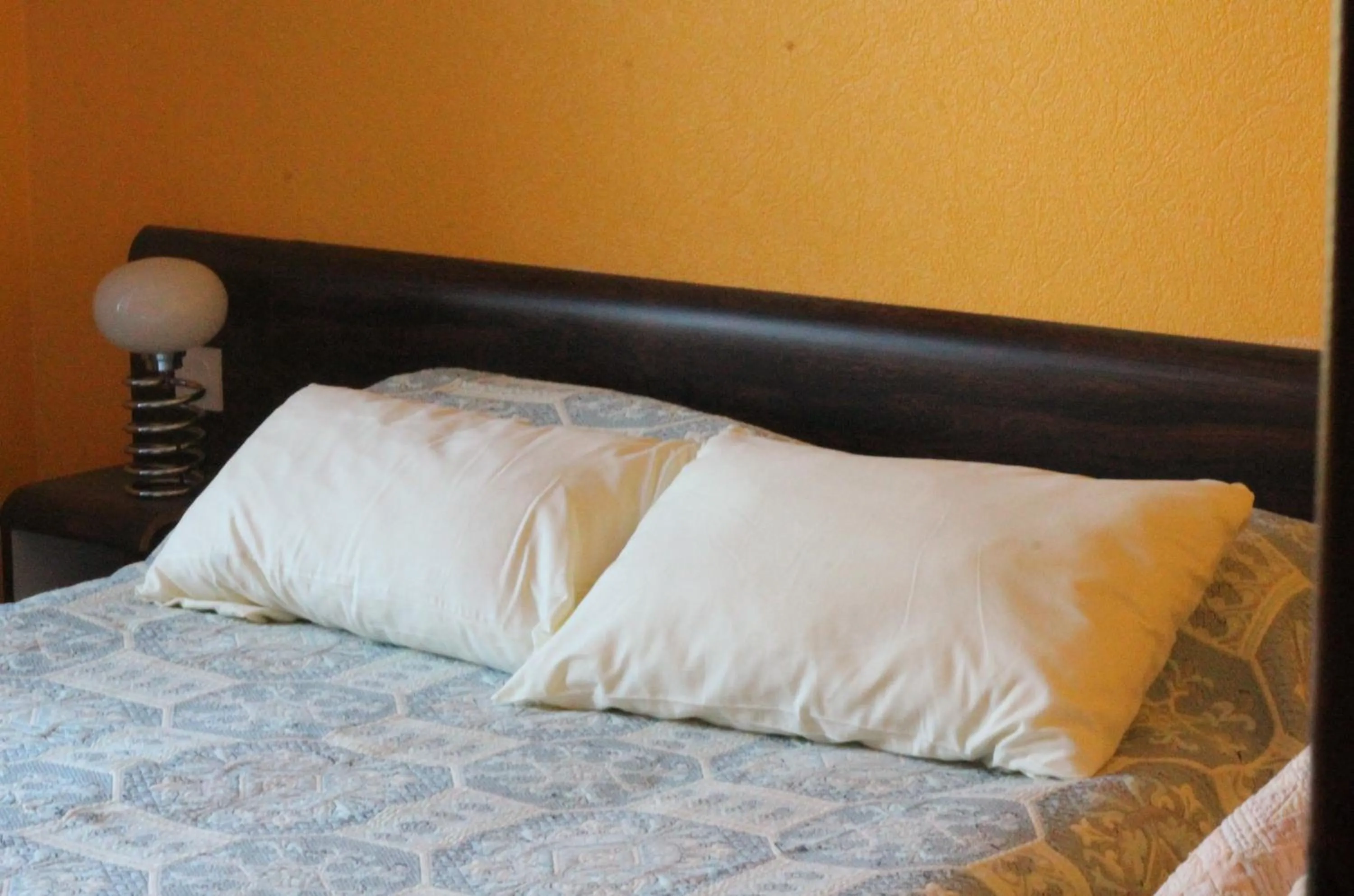 Bed in Friendly Auberge