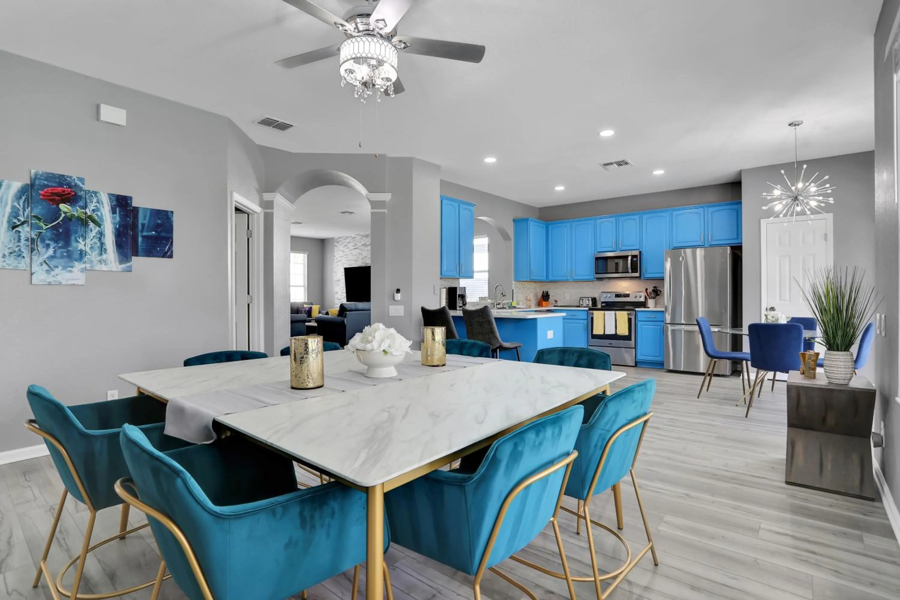 Themed Luxury 6BR Getaway with Resort Amenities