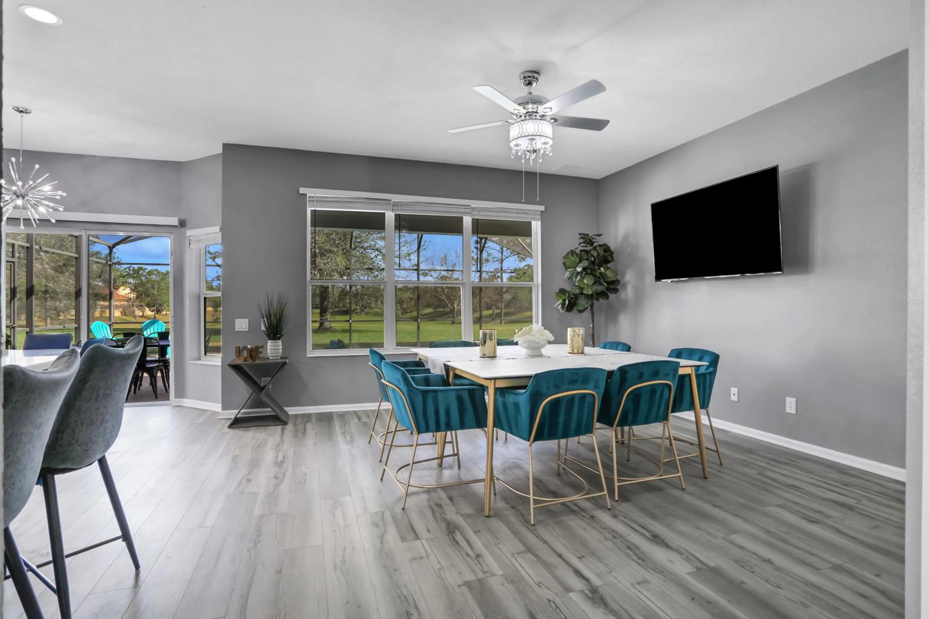 Themed Luxury 6BR Getaway with Resort Amenities