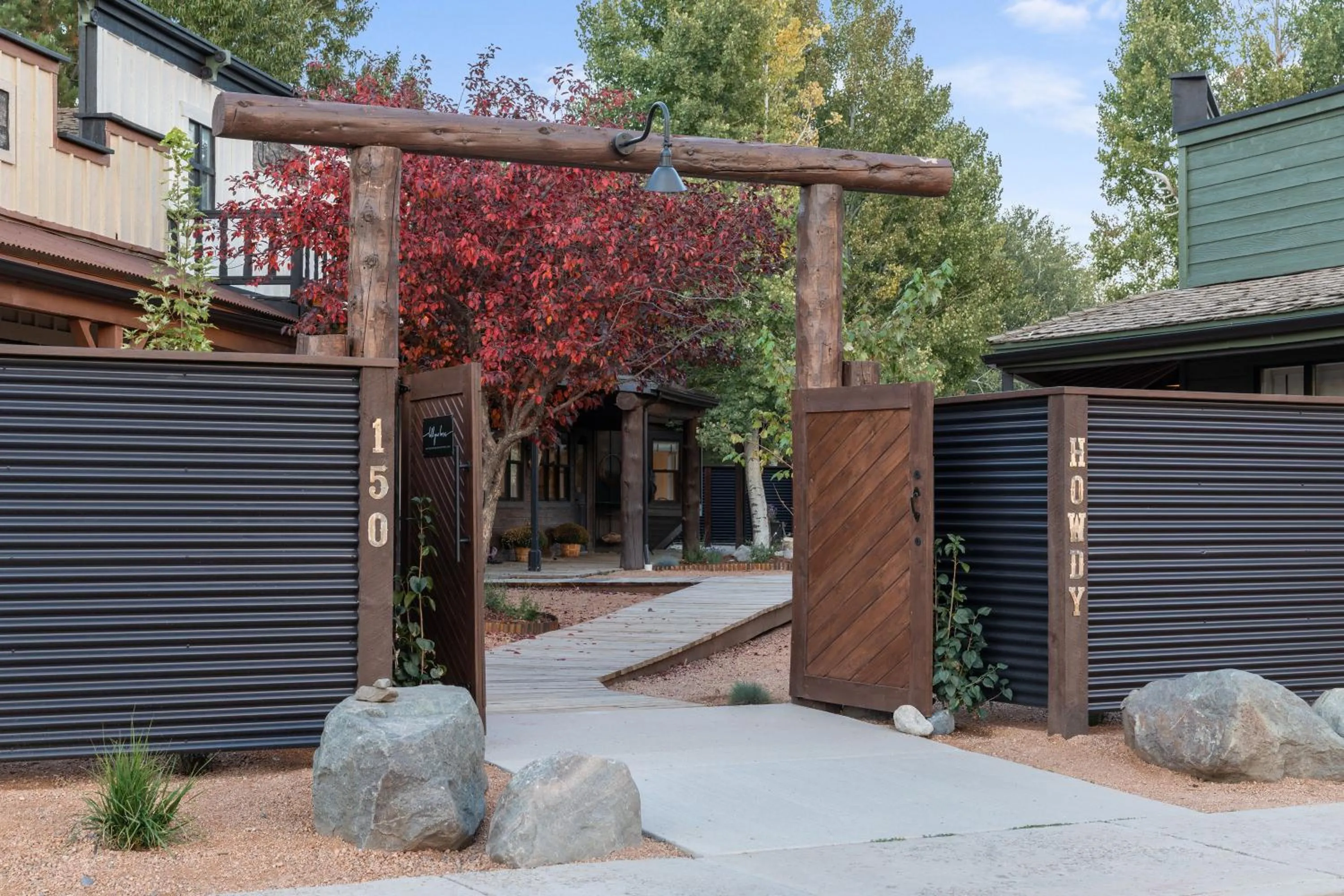 Property building in Hotel Palomino