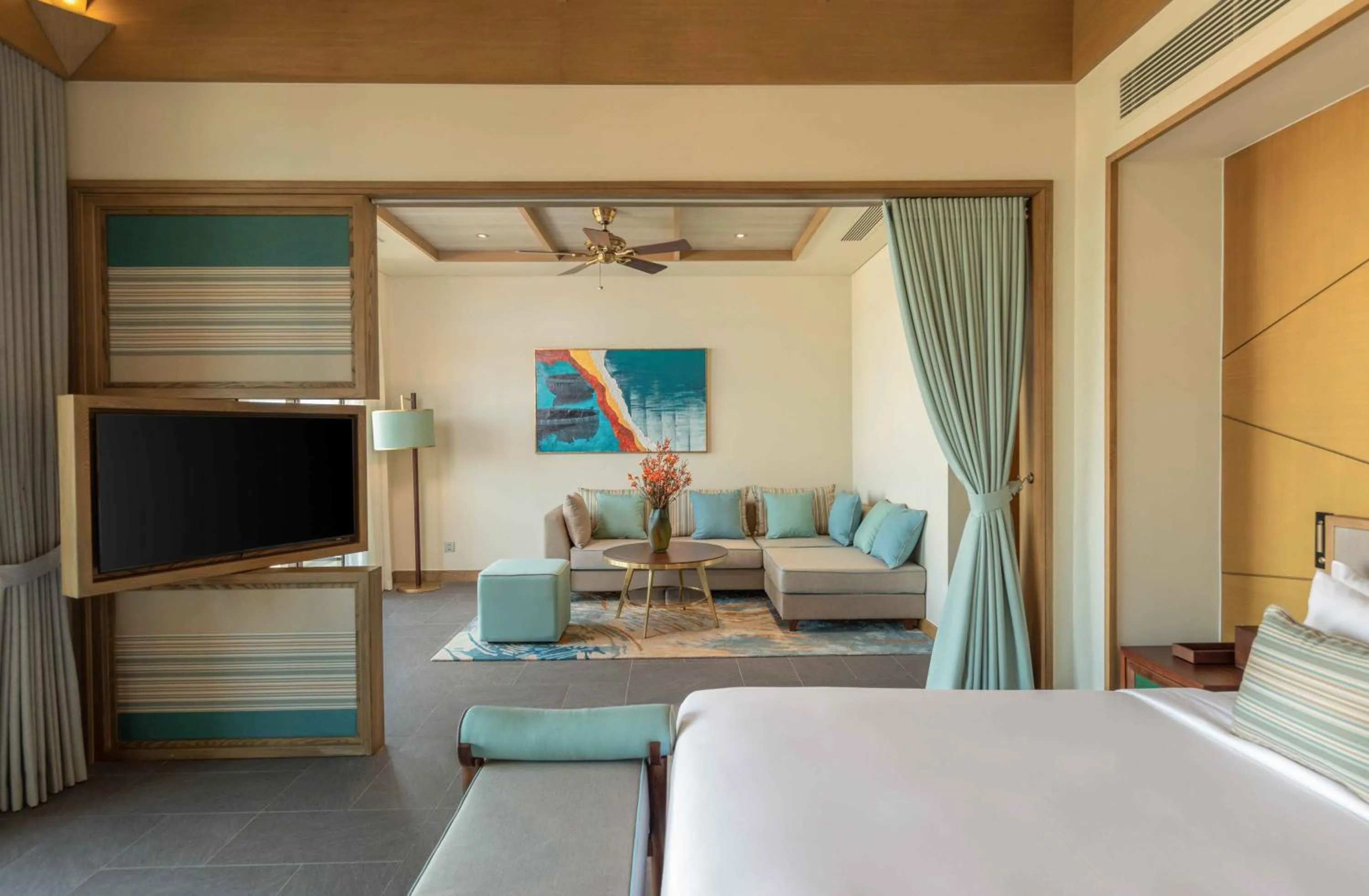 Bed in Fusion Resort and Villas Da Nang