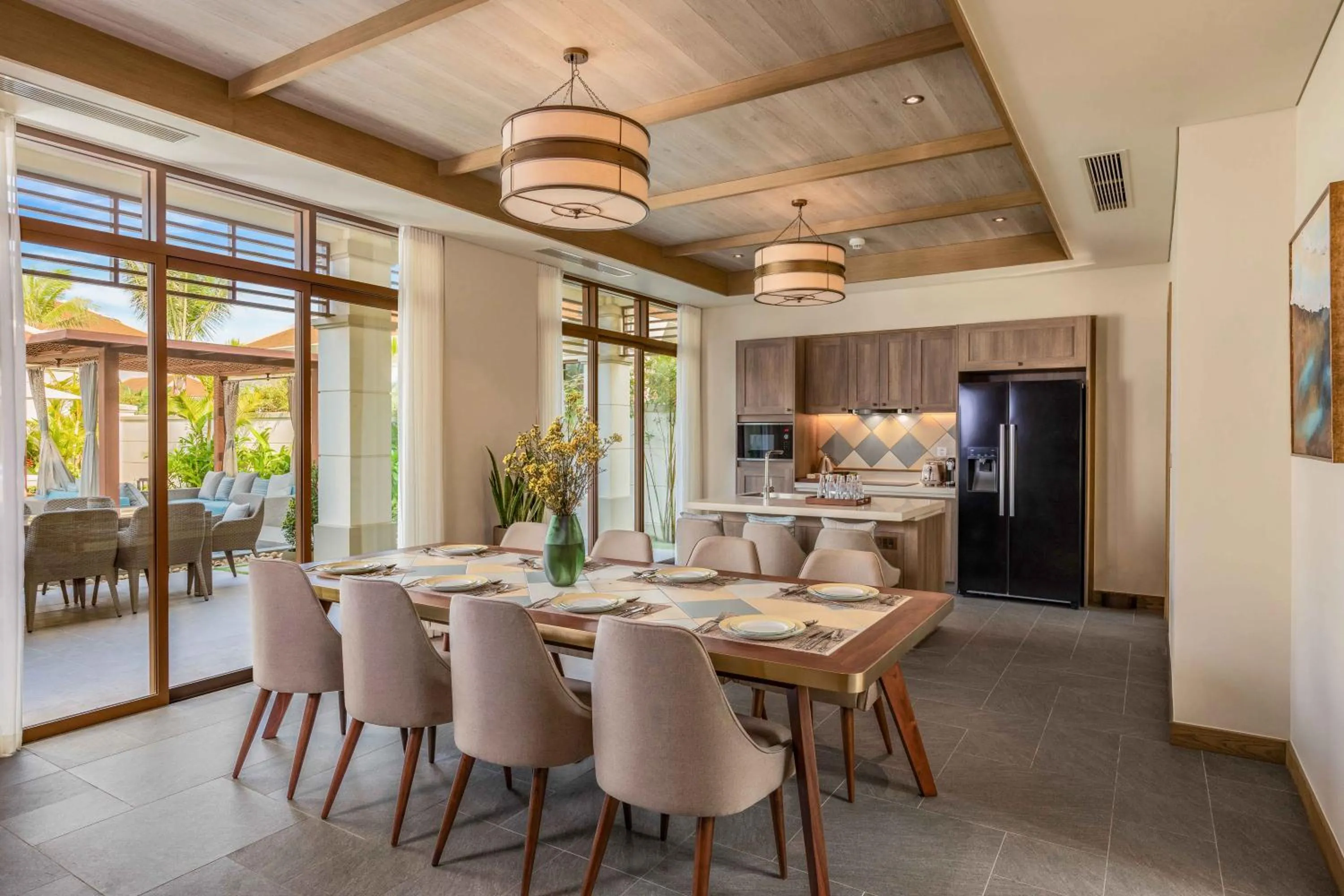 Kitchen or kitchenette in Fusion Resort and Villas Da Nang