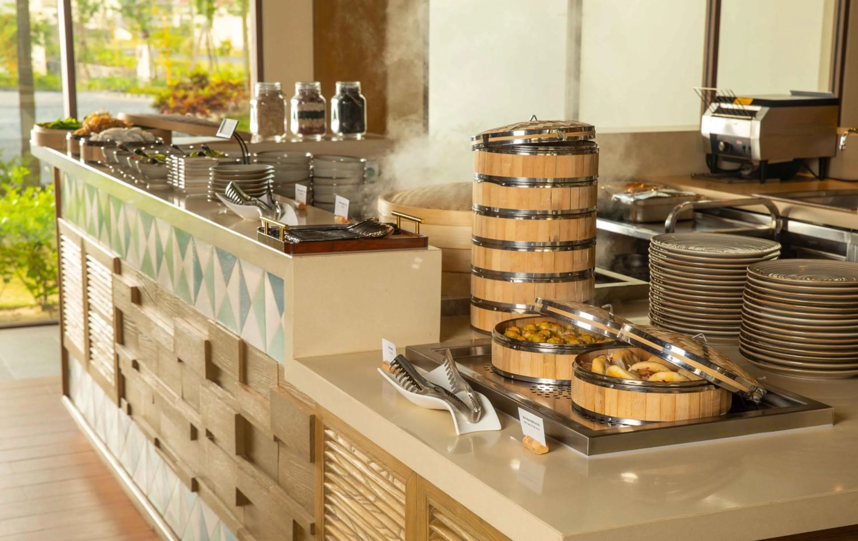 Restaurant/places to eat in Fusion Resort and Villas Da Nang