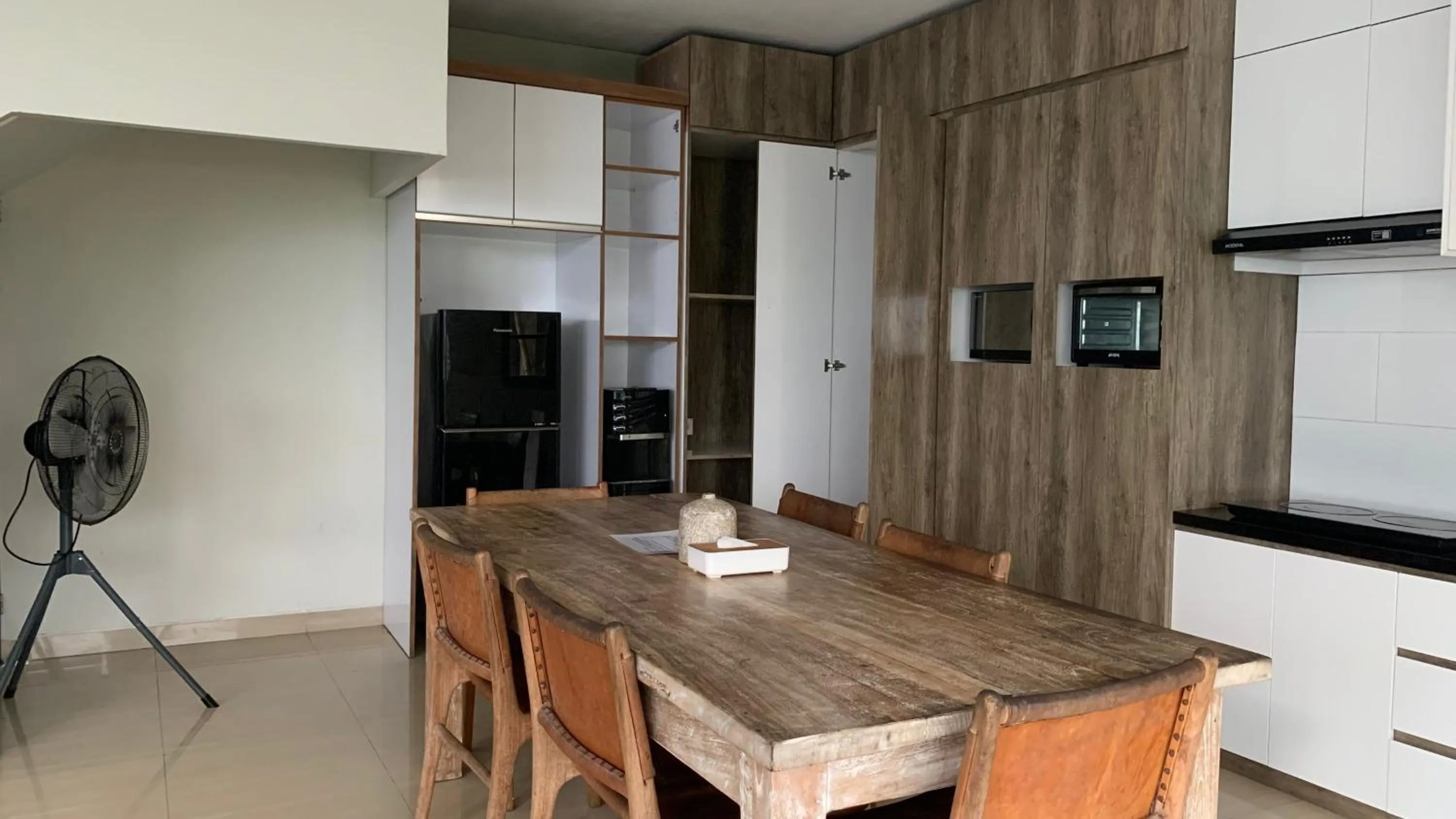 Kitchen or kitchenette in The BALIem Villa