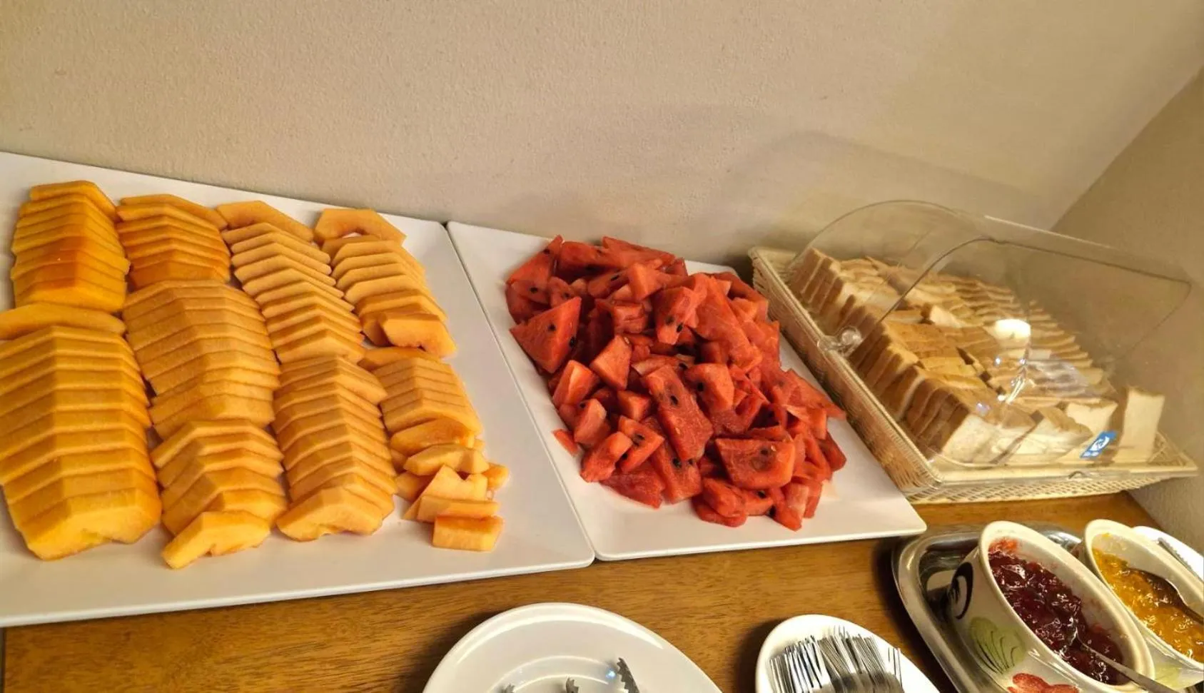 Restaurant/places to eat in ROYAL GRAND PATTAYA