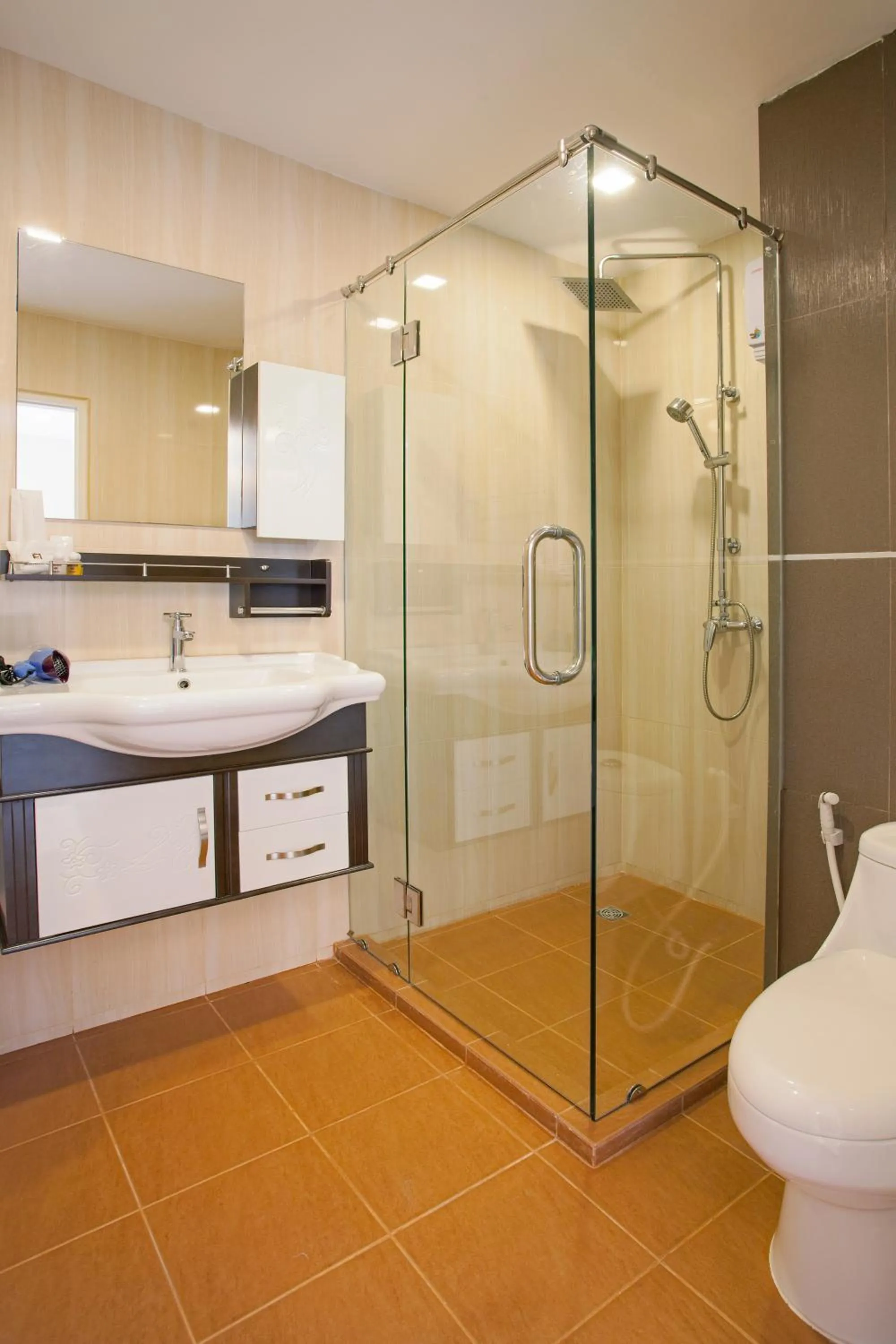 Bathroom in ROYAL GRAND PATTAYA