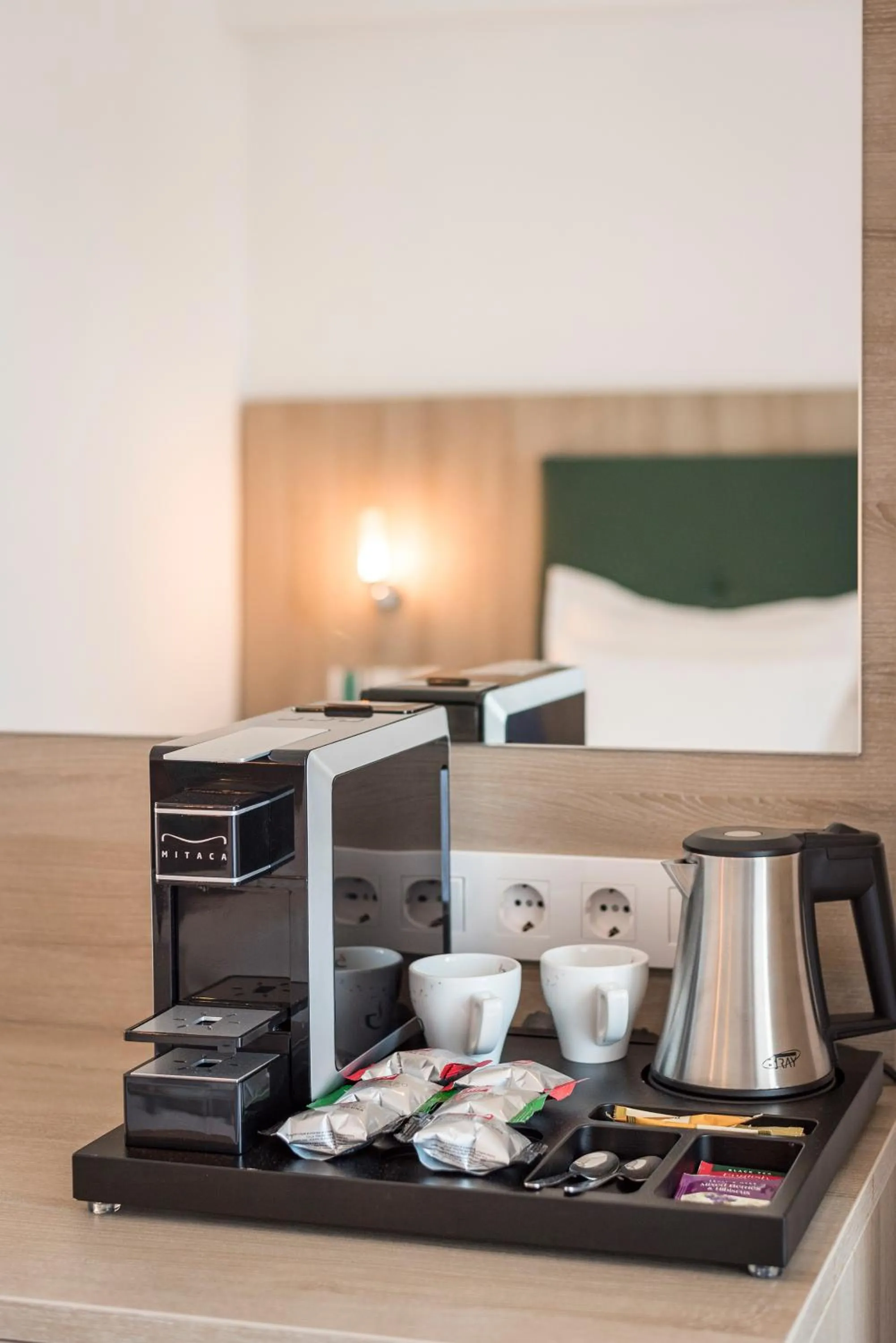 Coffee/tea facilities in Glykeria Hotel