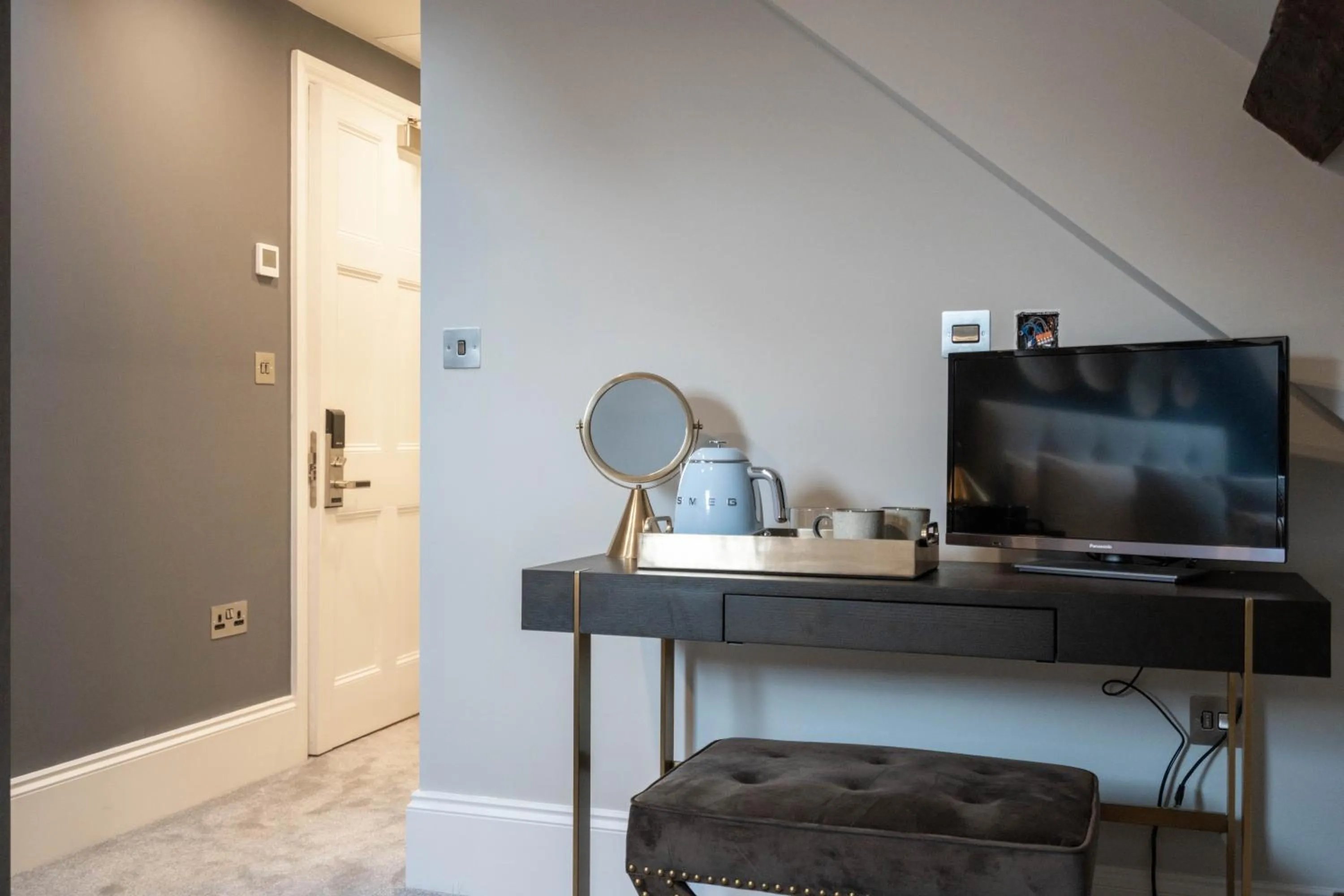 TV and multimedia in Old Abbey House