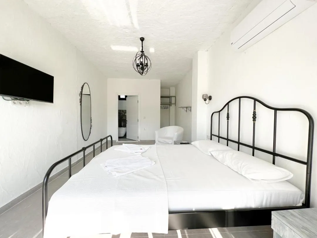 Bed in Gonulhan Hotel