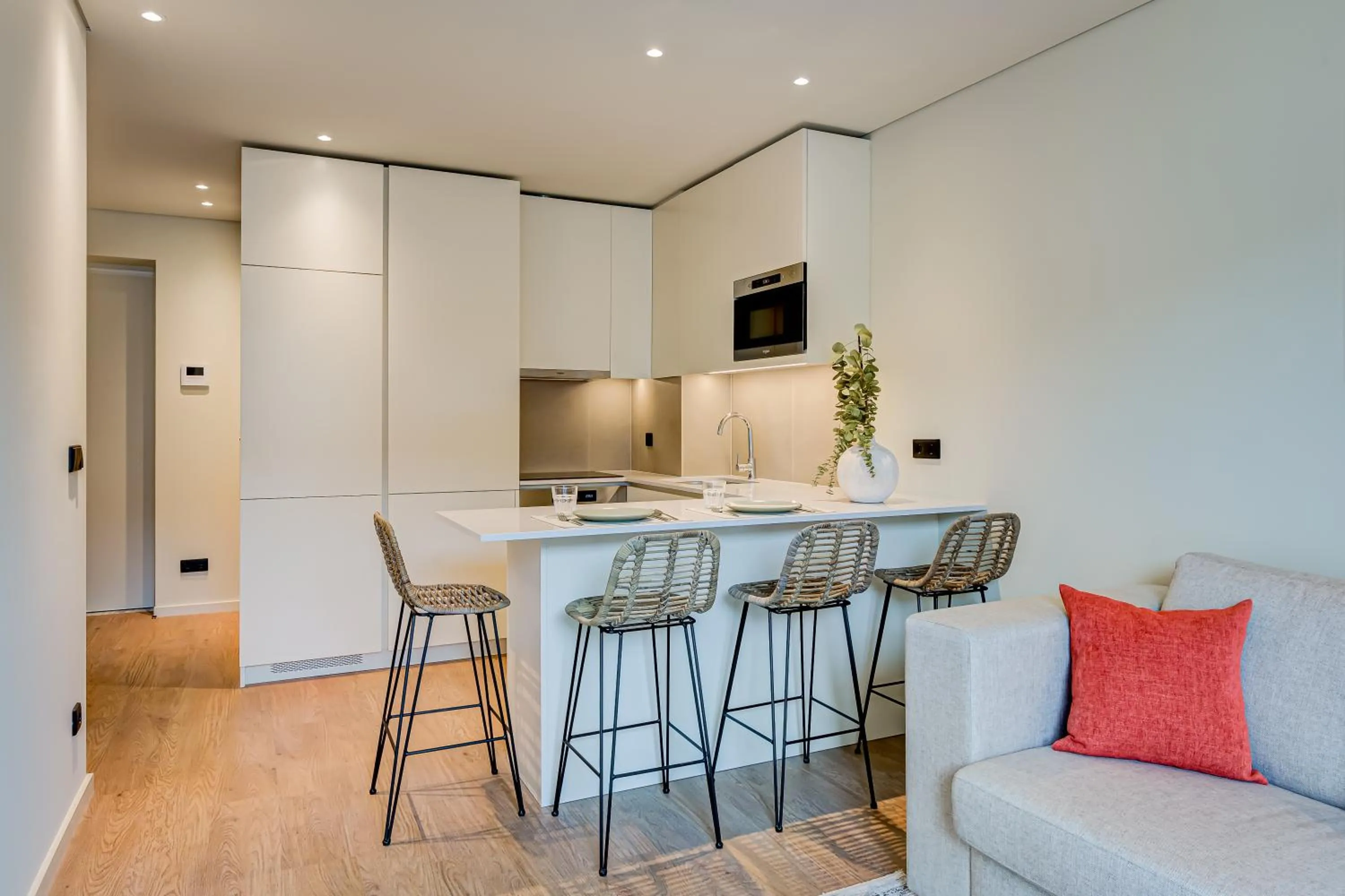 TV and multimedia in Blissful Suites Porto by gaiarooms