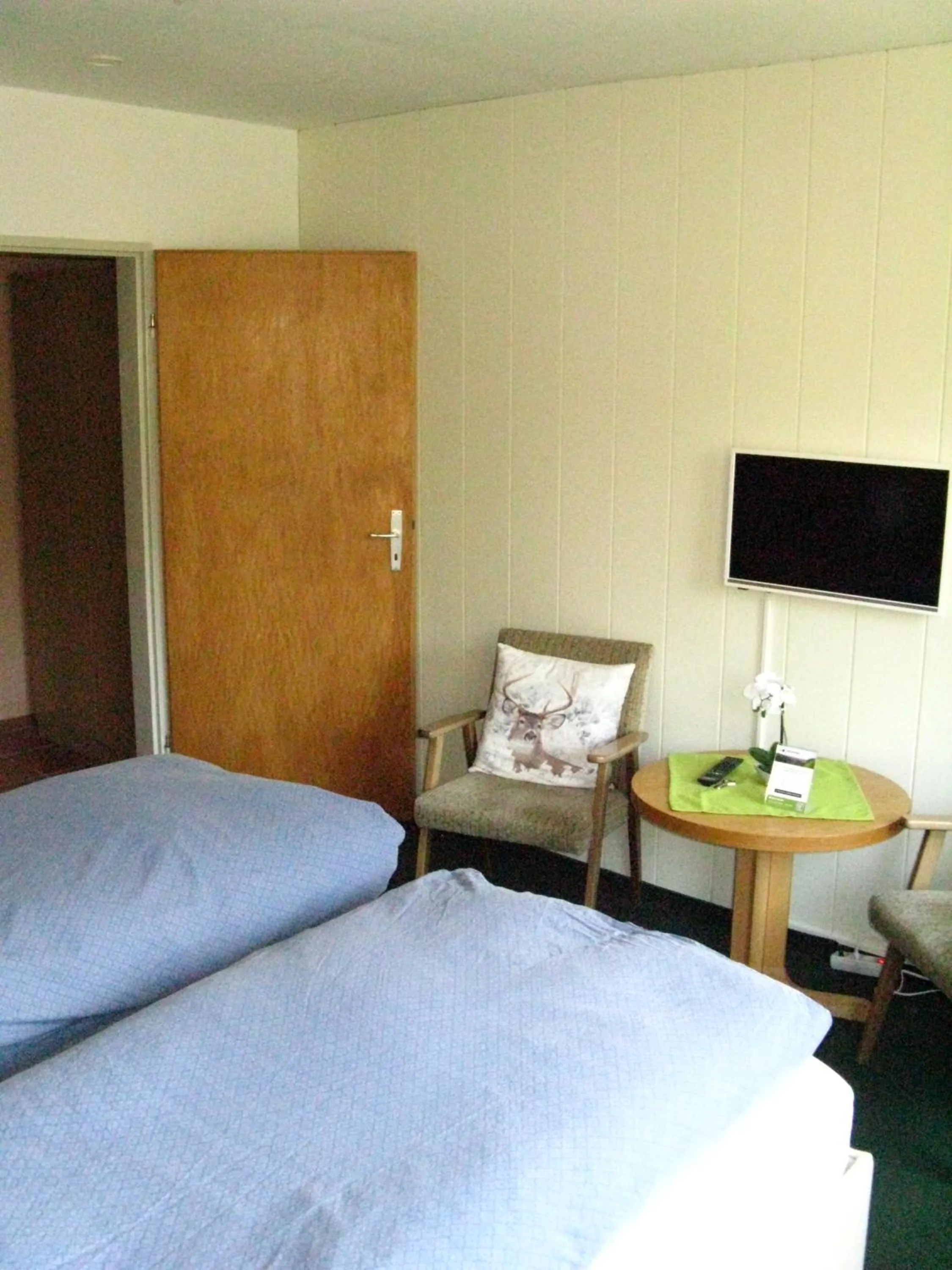 Bedroom, Bed in Bio-Hotel Zum Forsthaus