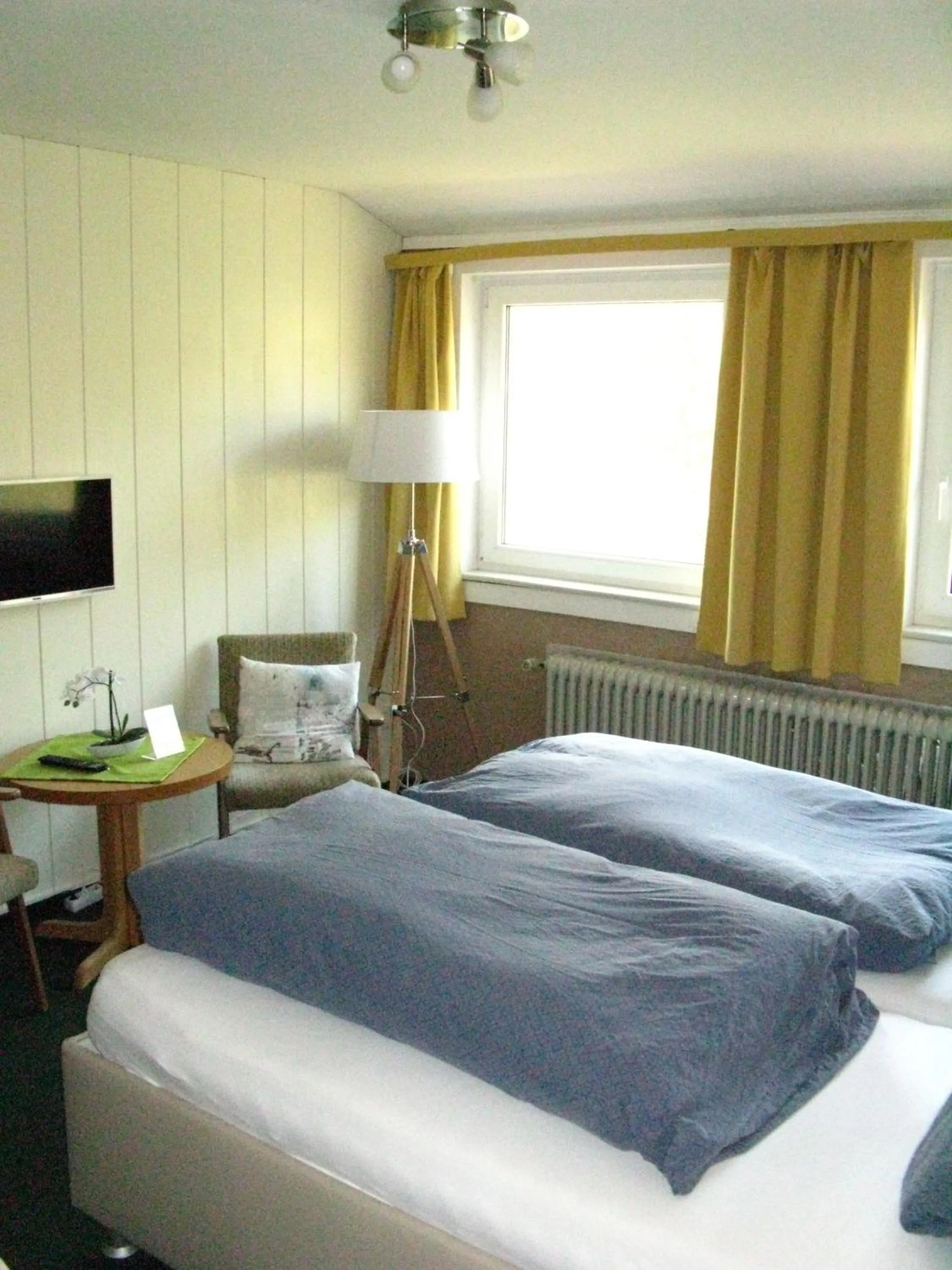 Bedroom, Bed in Bio-Hotel Zum Forsthaus
