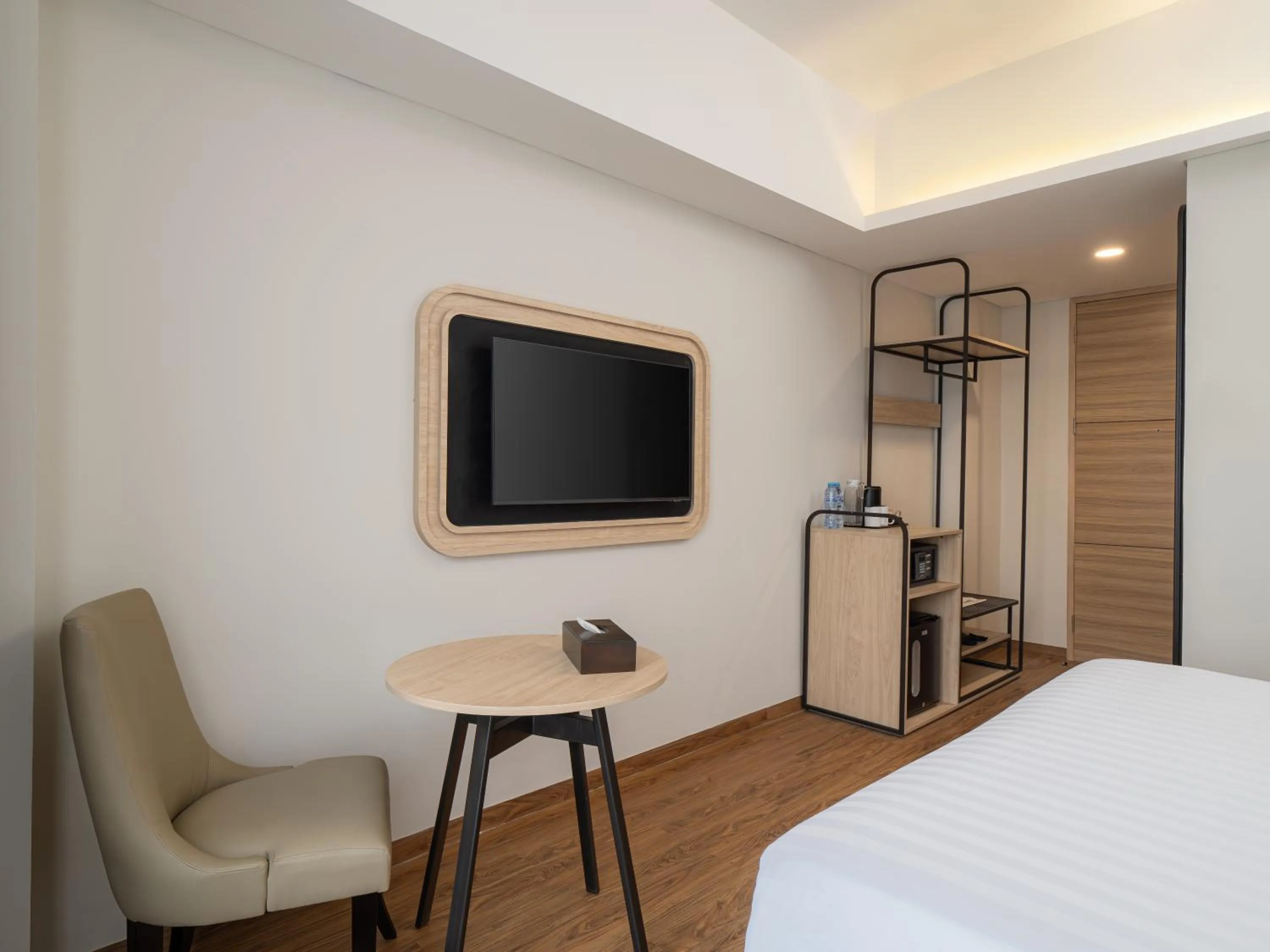 Bedroom, Bed in Luminor Hotel Padjadjaran Bogor by WH