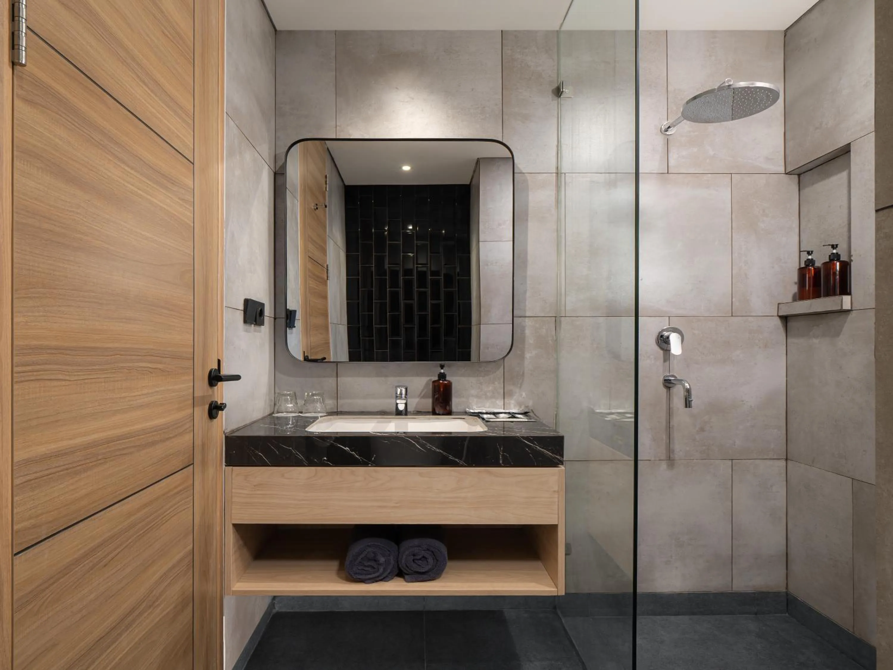 Bathroom in Luminor Hotel Padjadjaran Bogor by WH