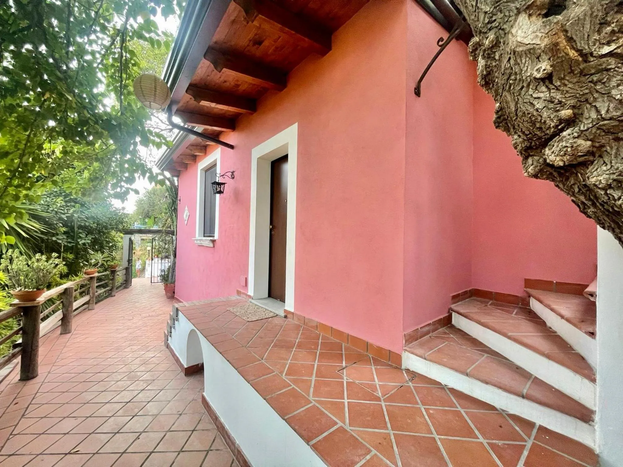 Facade/entrance in B&B Villa Vittoria