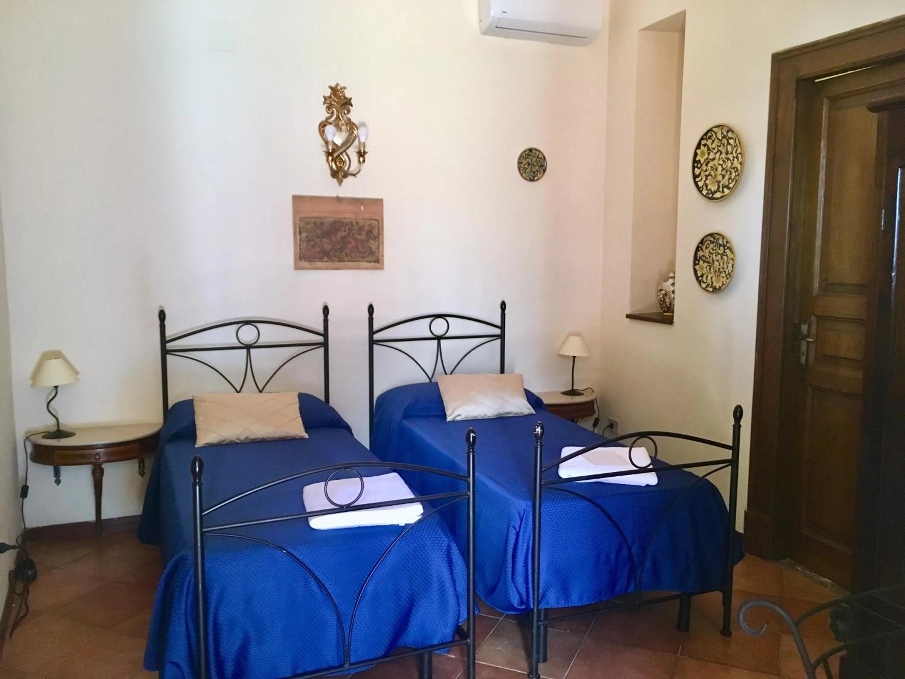 Bed in B&B Villa Vittoria