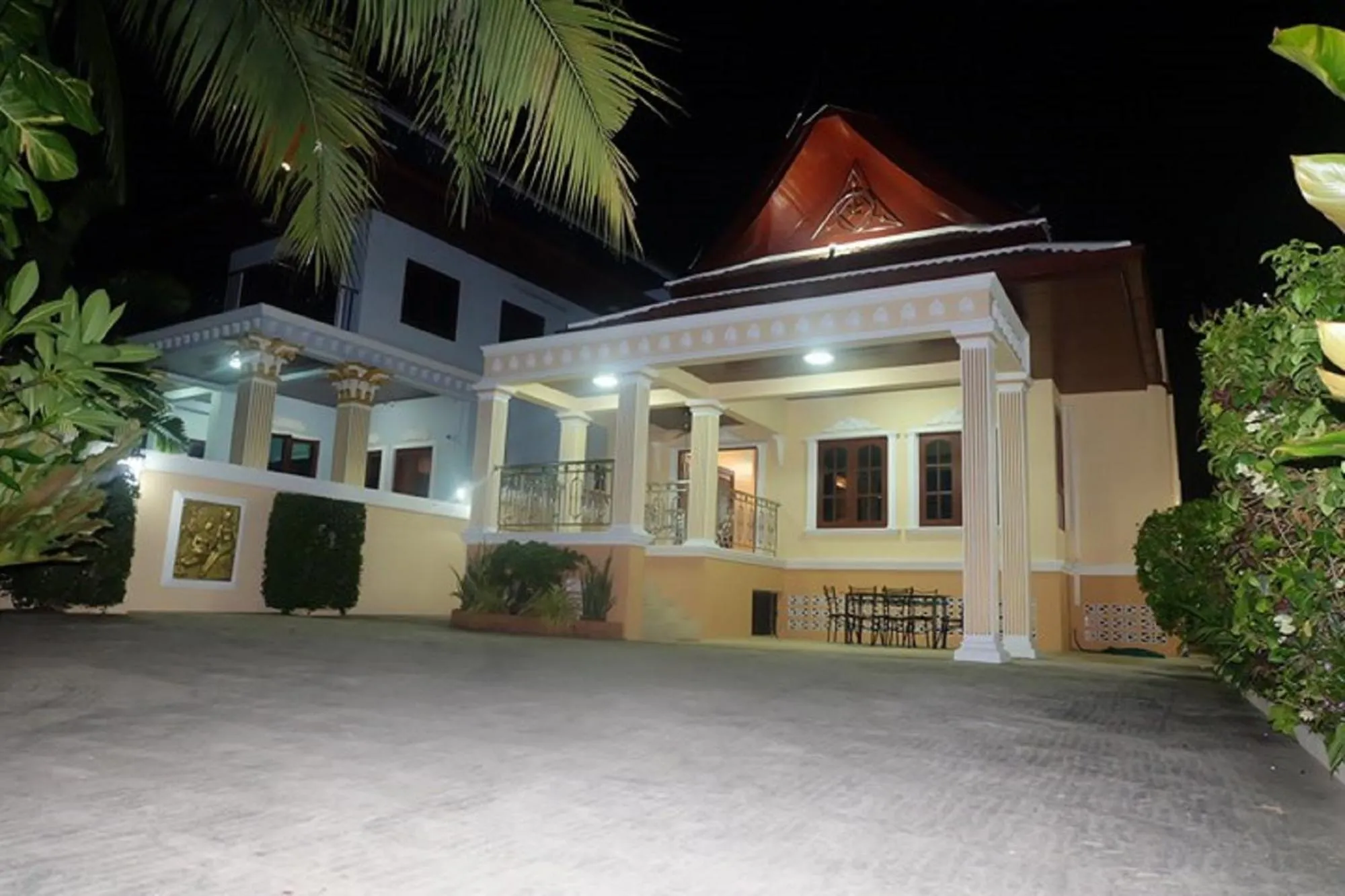 Facade/entrance in Majestic Villas Phuket
