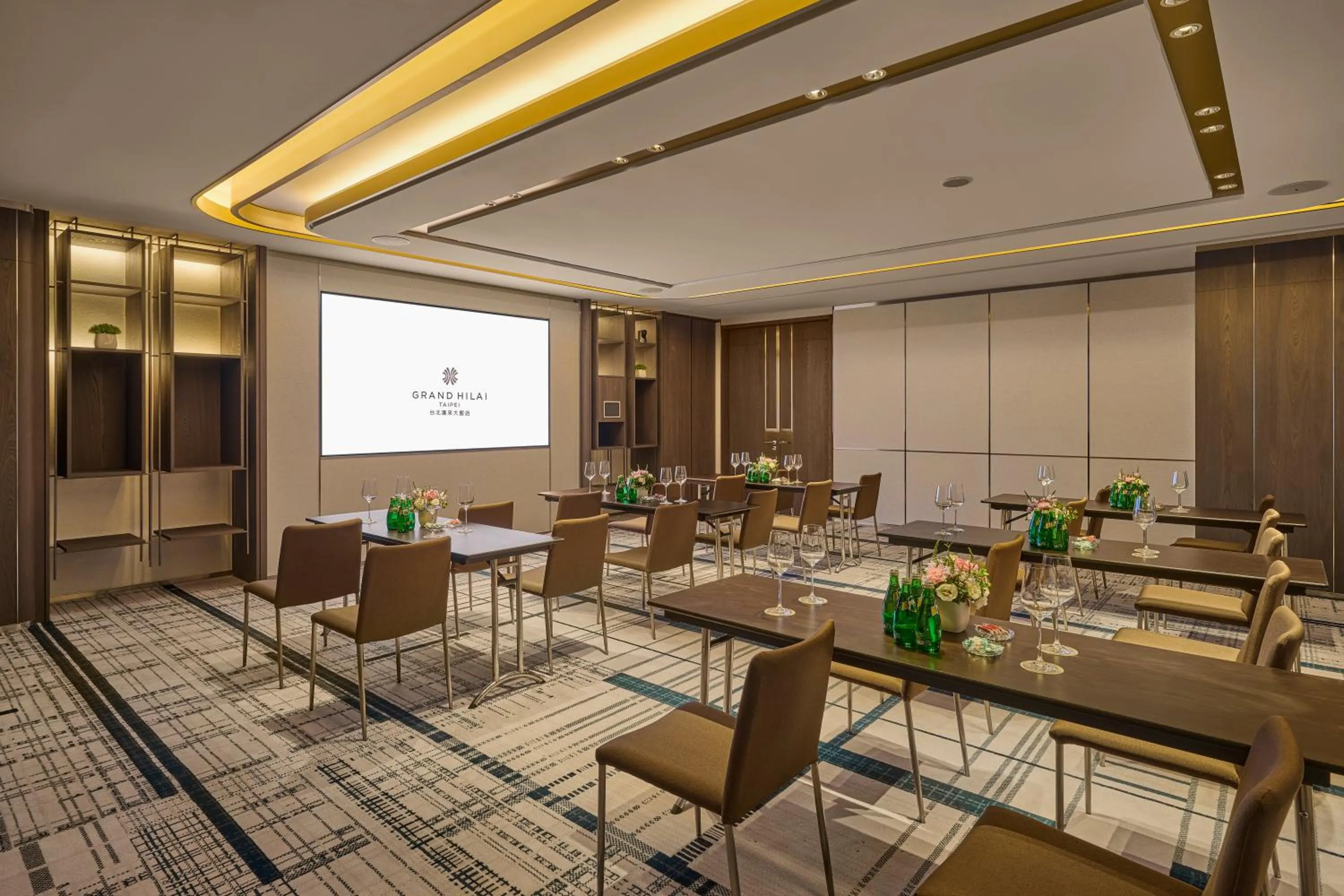 Meeting/conference room in Grand HiLai Taipei