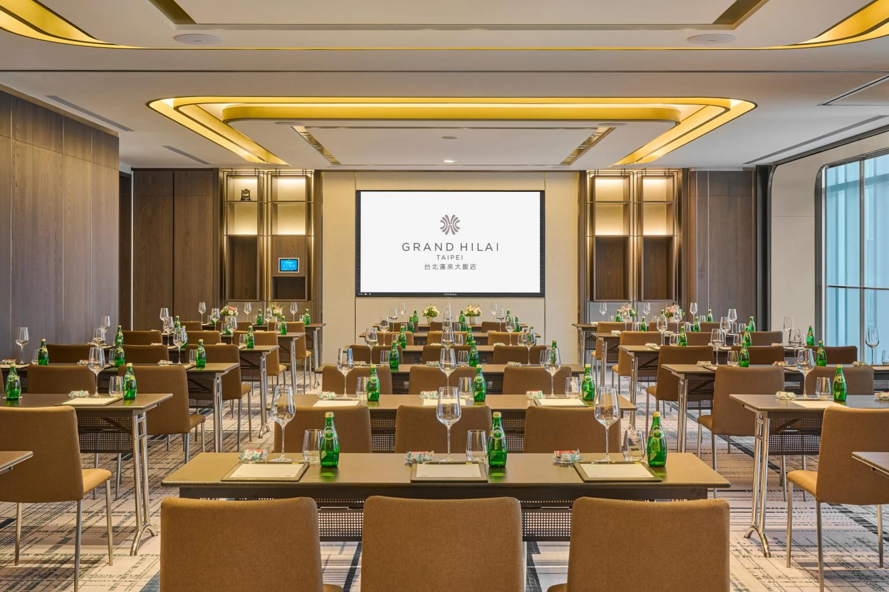 Meeting/conference room in Grand HiLai Taipei