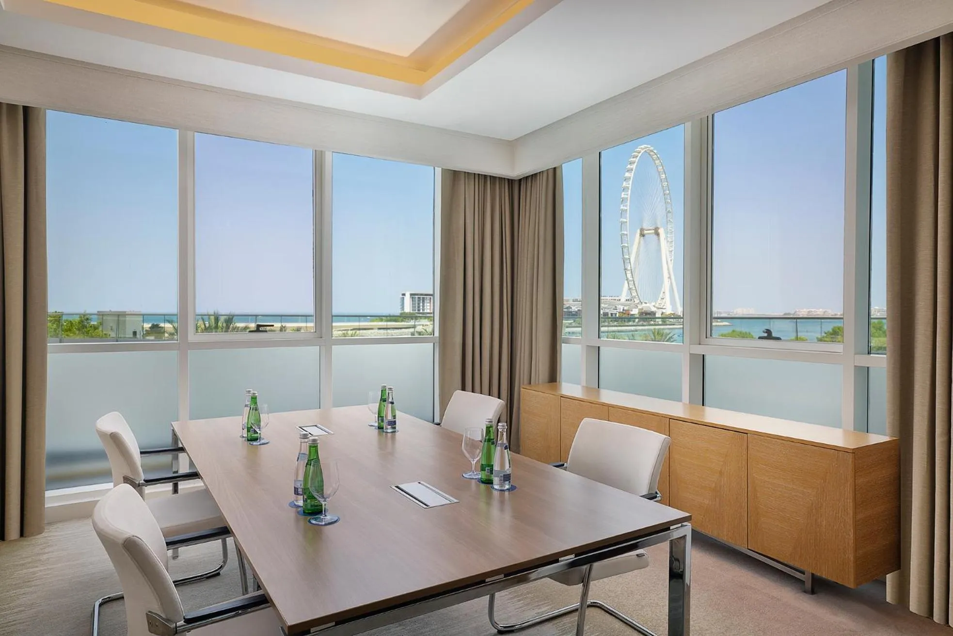 Meeting/conference room in DoubleTree by Hilton Dubai Jumeirah Beach