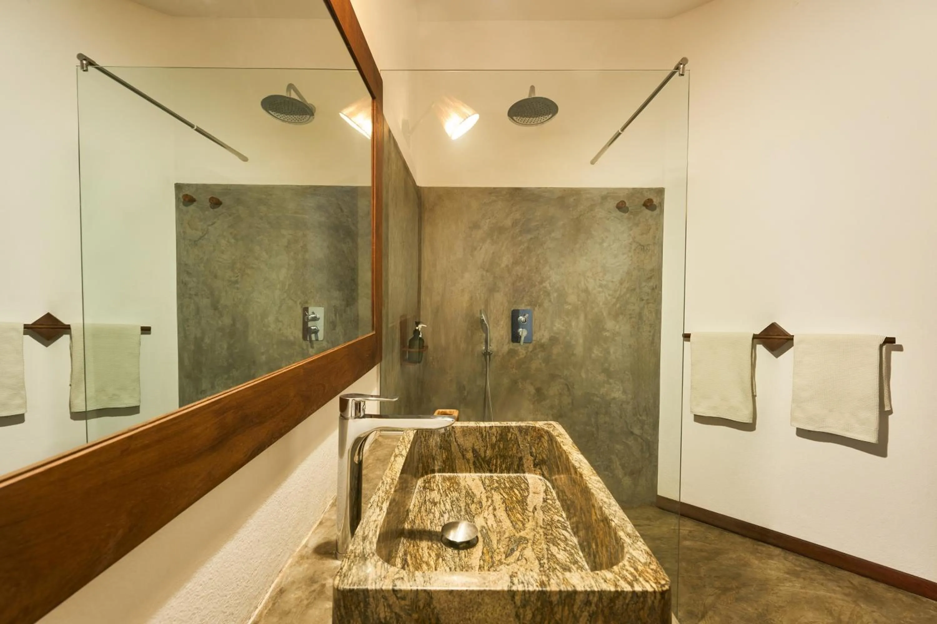 Shower in Loharano Lodge