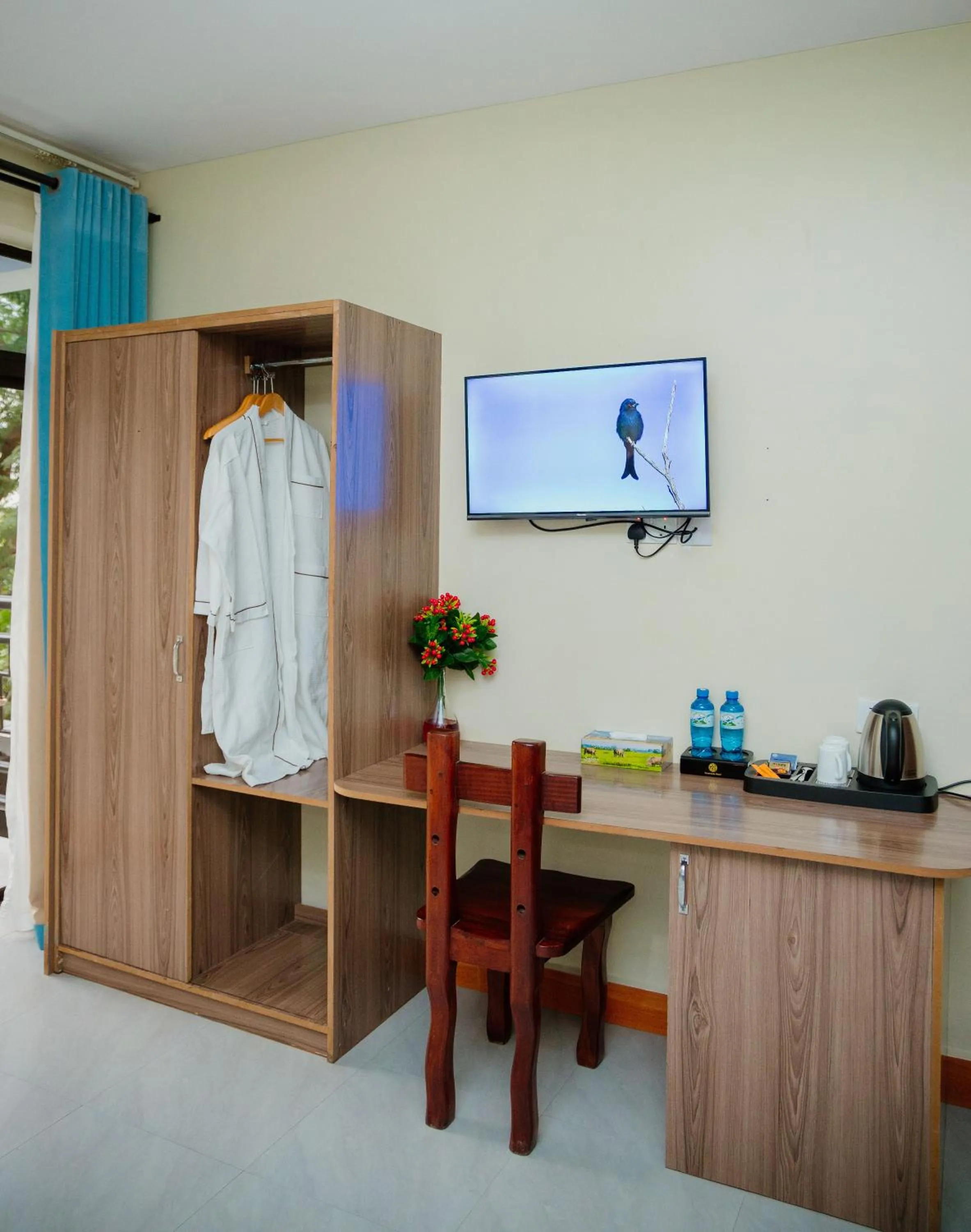 wardrobe in Greenside Hotel