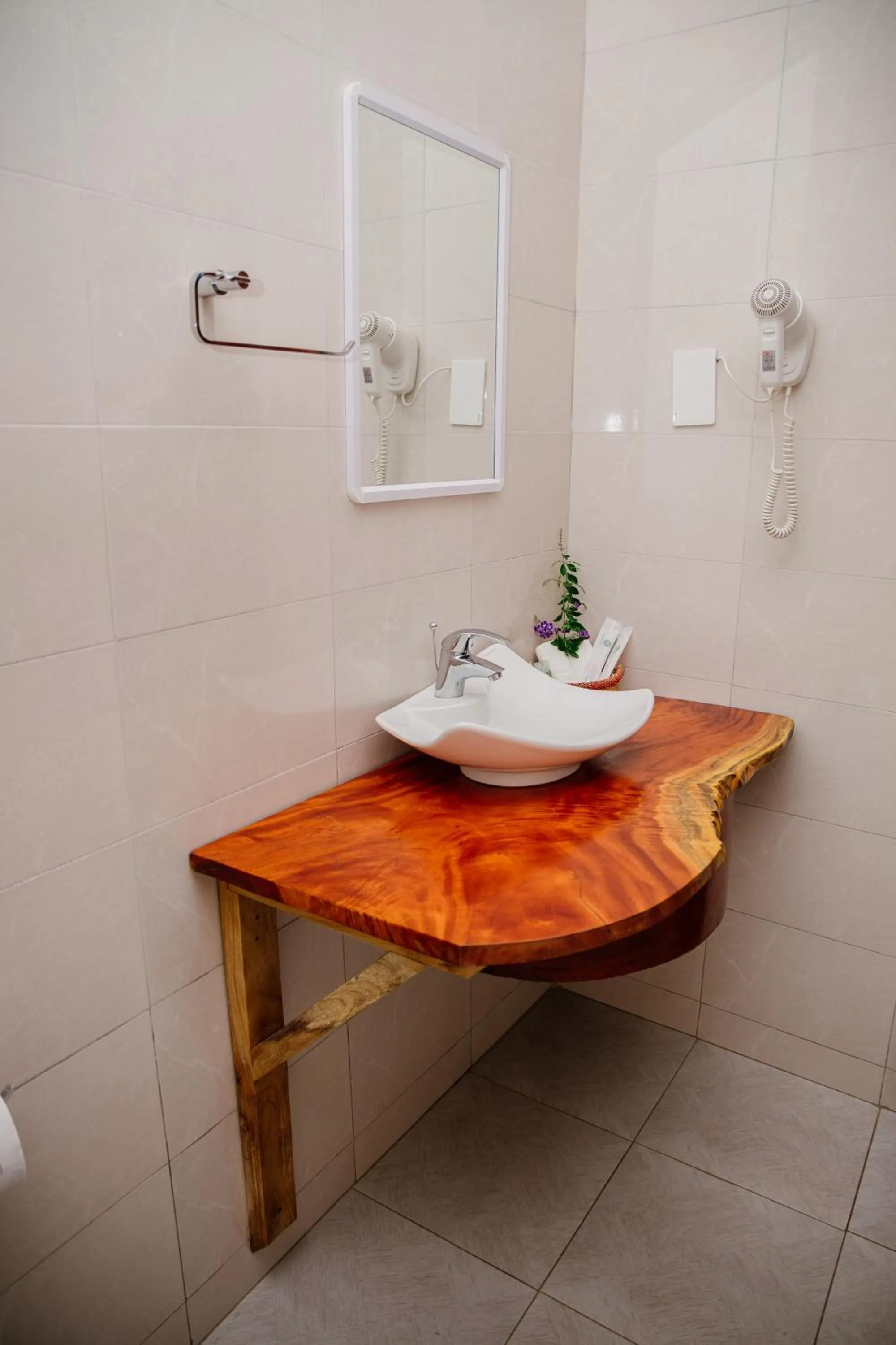 Bathroom in Greenside Hotel