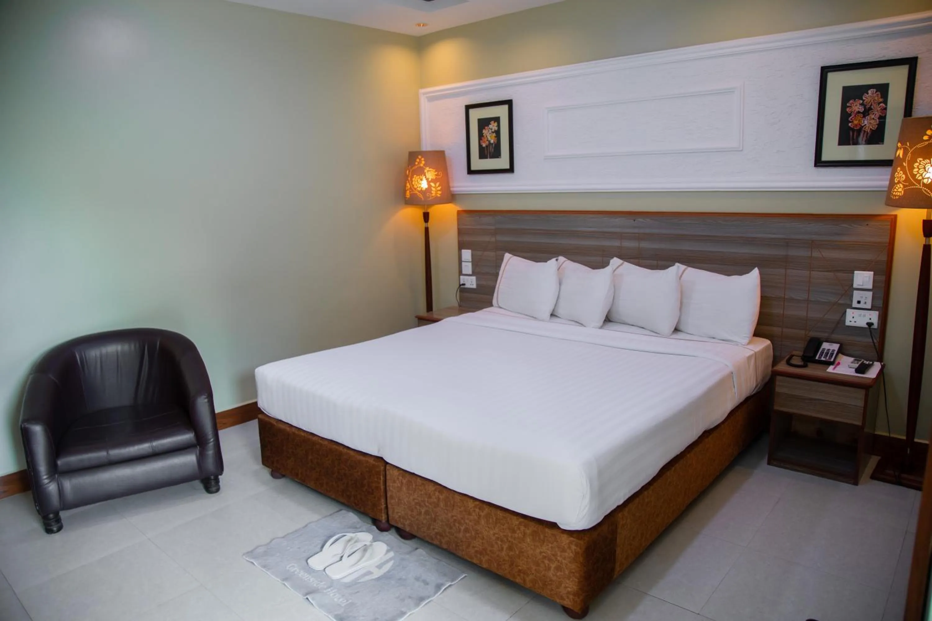 Bed in Greenside Hotel