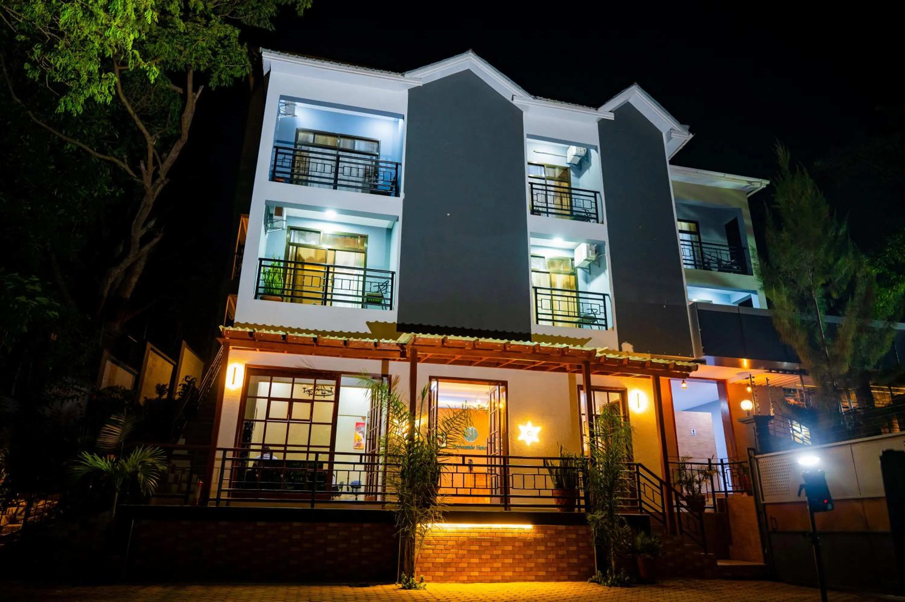 Property building in Greenside Hotel