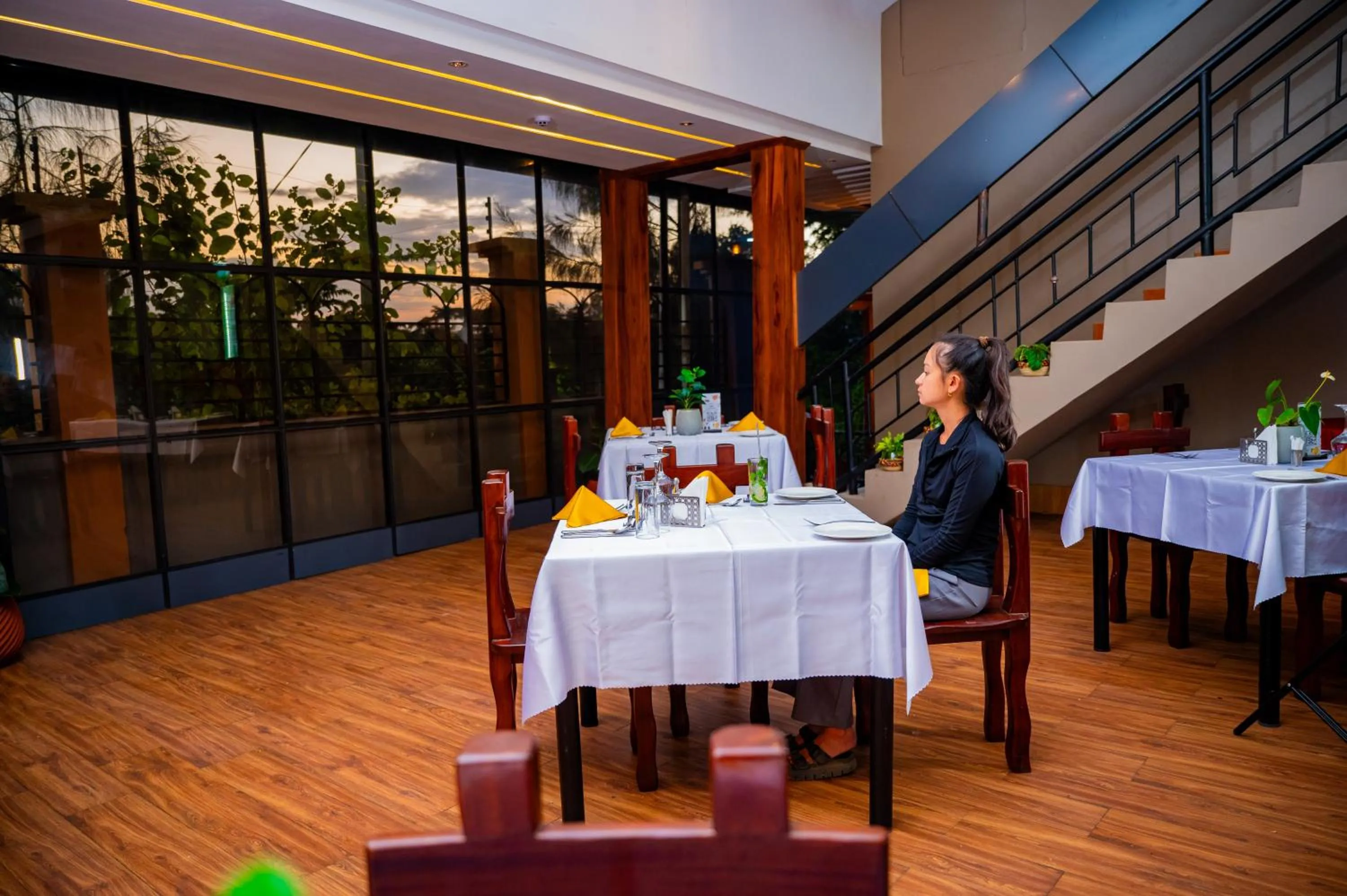 Restaurant/places to eat in Greenside Hotel