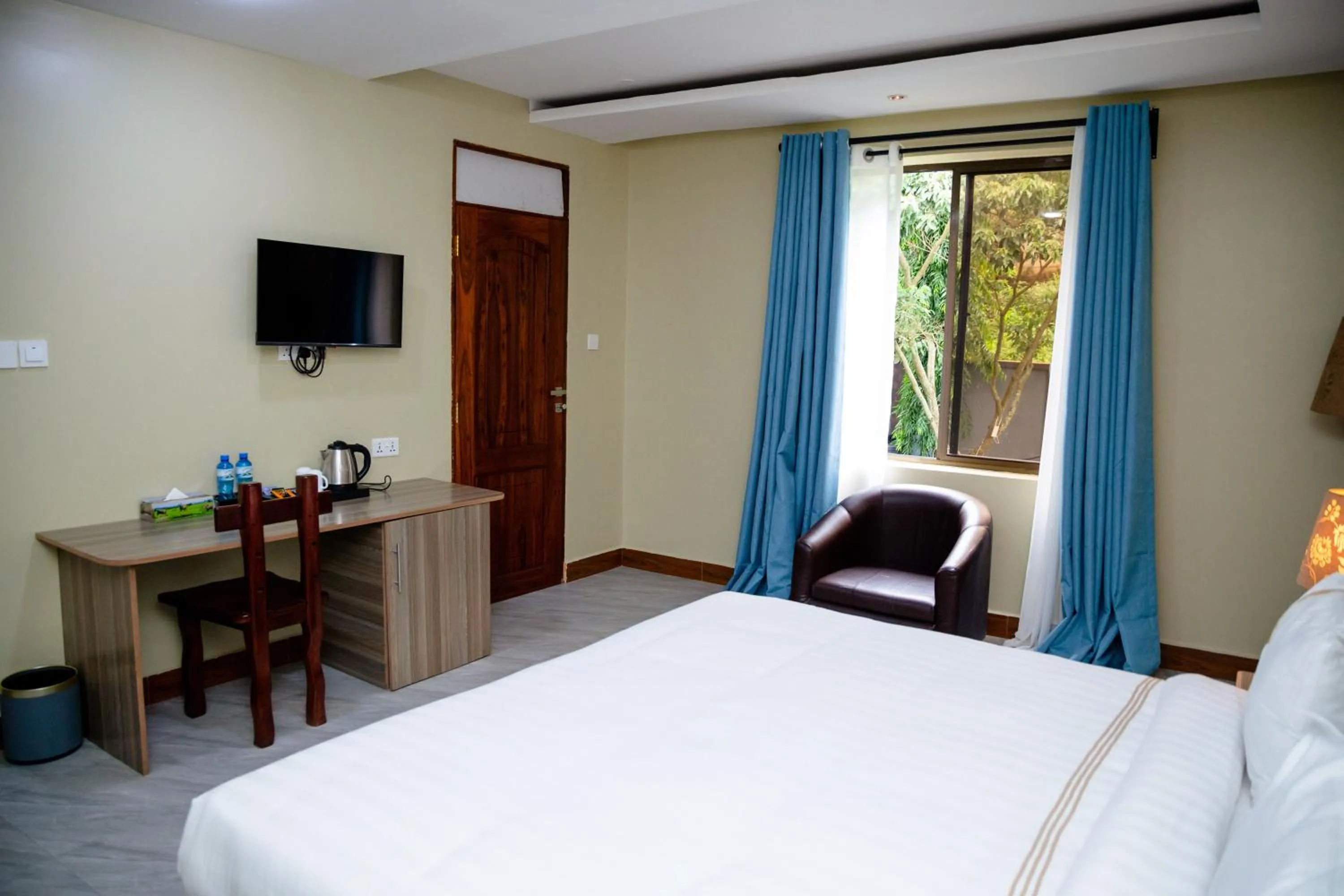 Bedroom, Bed in Greenside Hotel