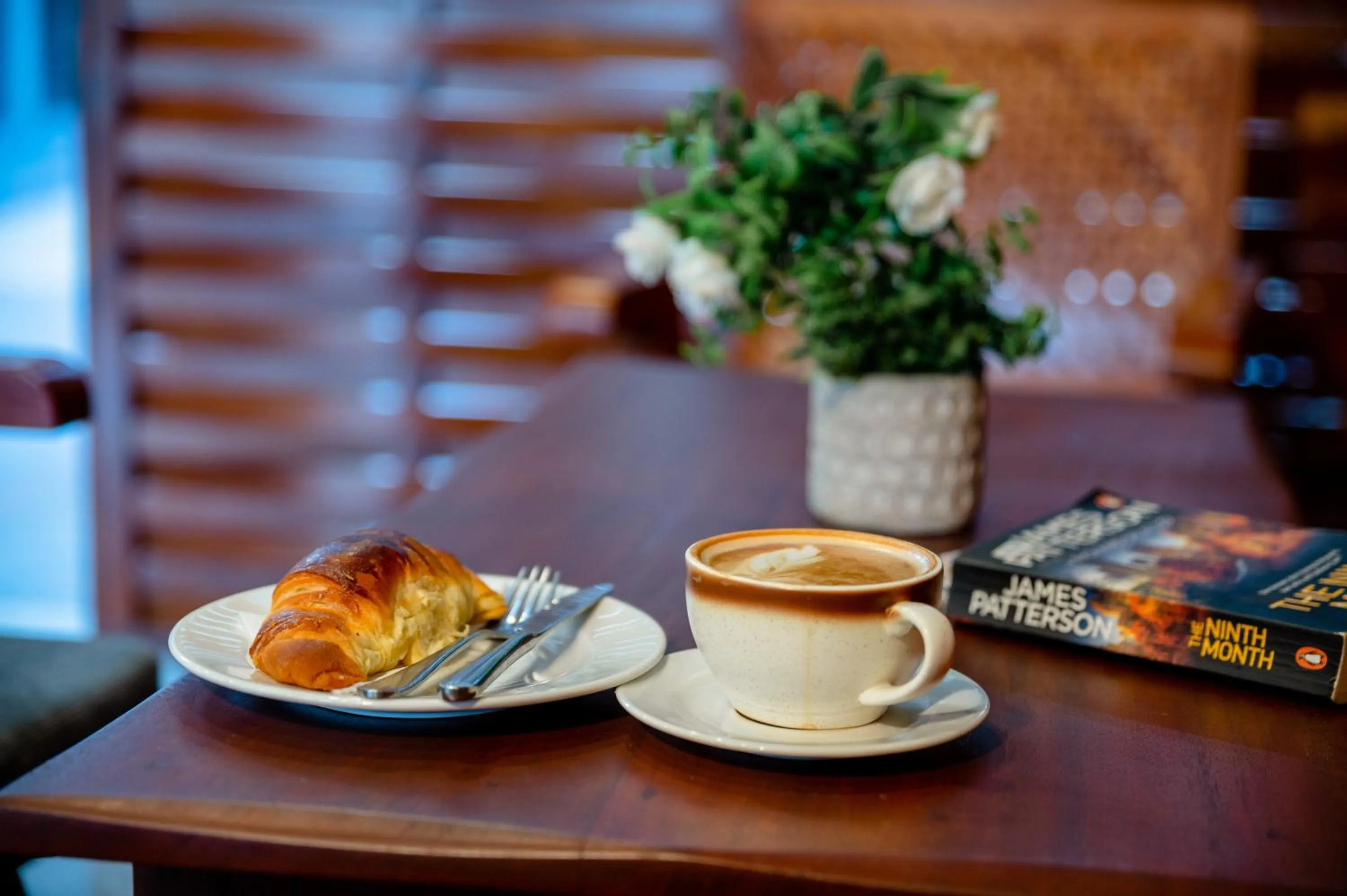 Restaurant/places to eat in Greenside Hotel